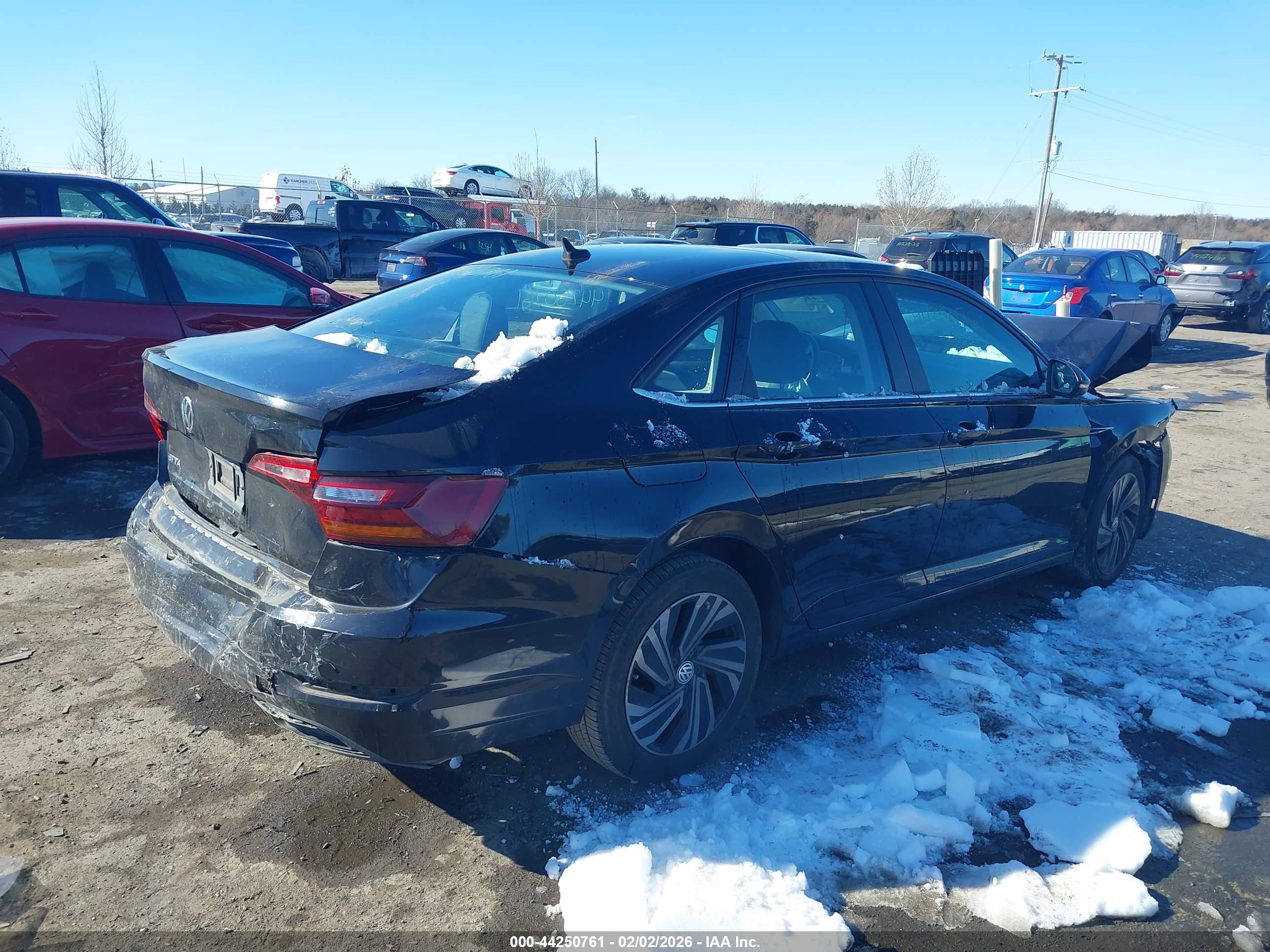 VOLKSWAGEN JETTA image 4