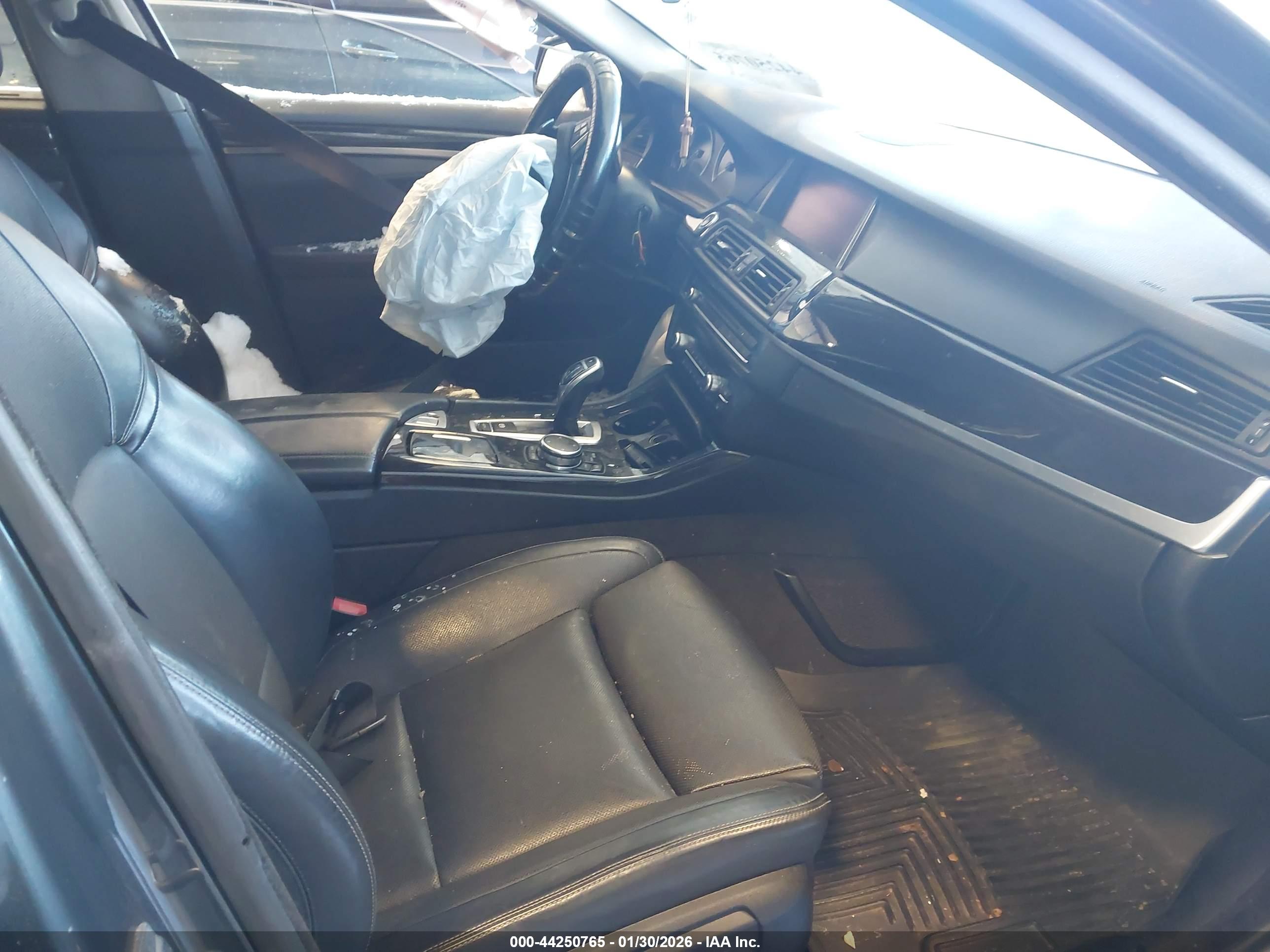 BMW 535I image 5