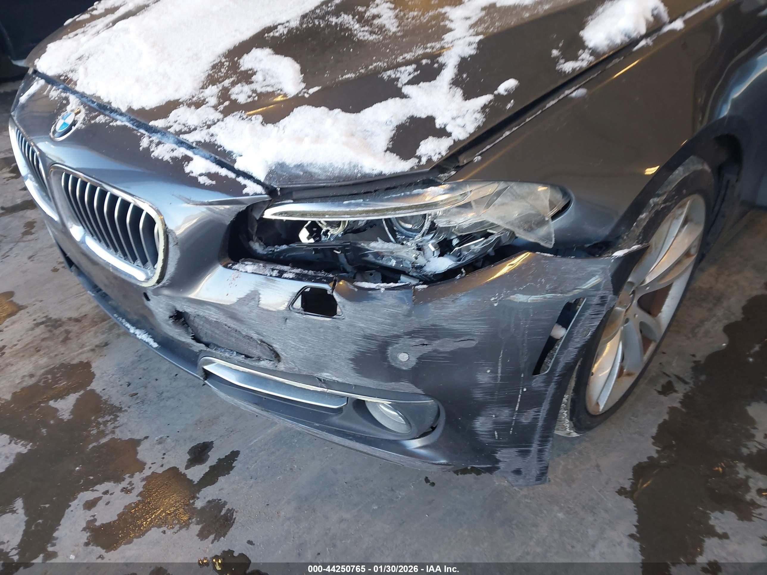 BMW 535I image 6