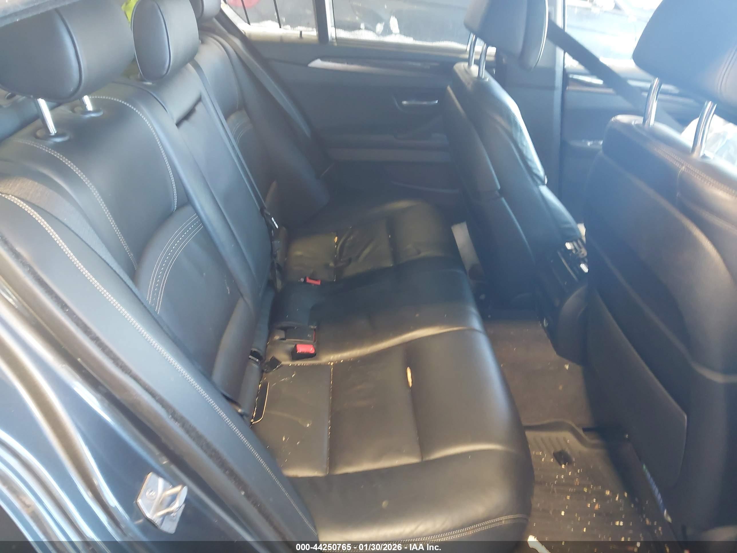 BMW 535I image 8