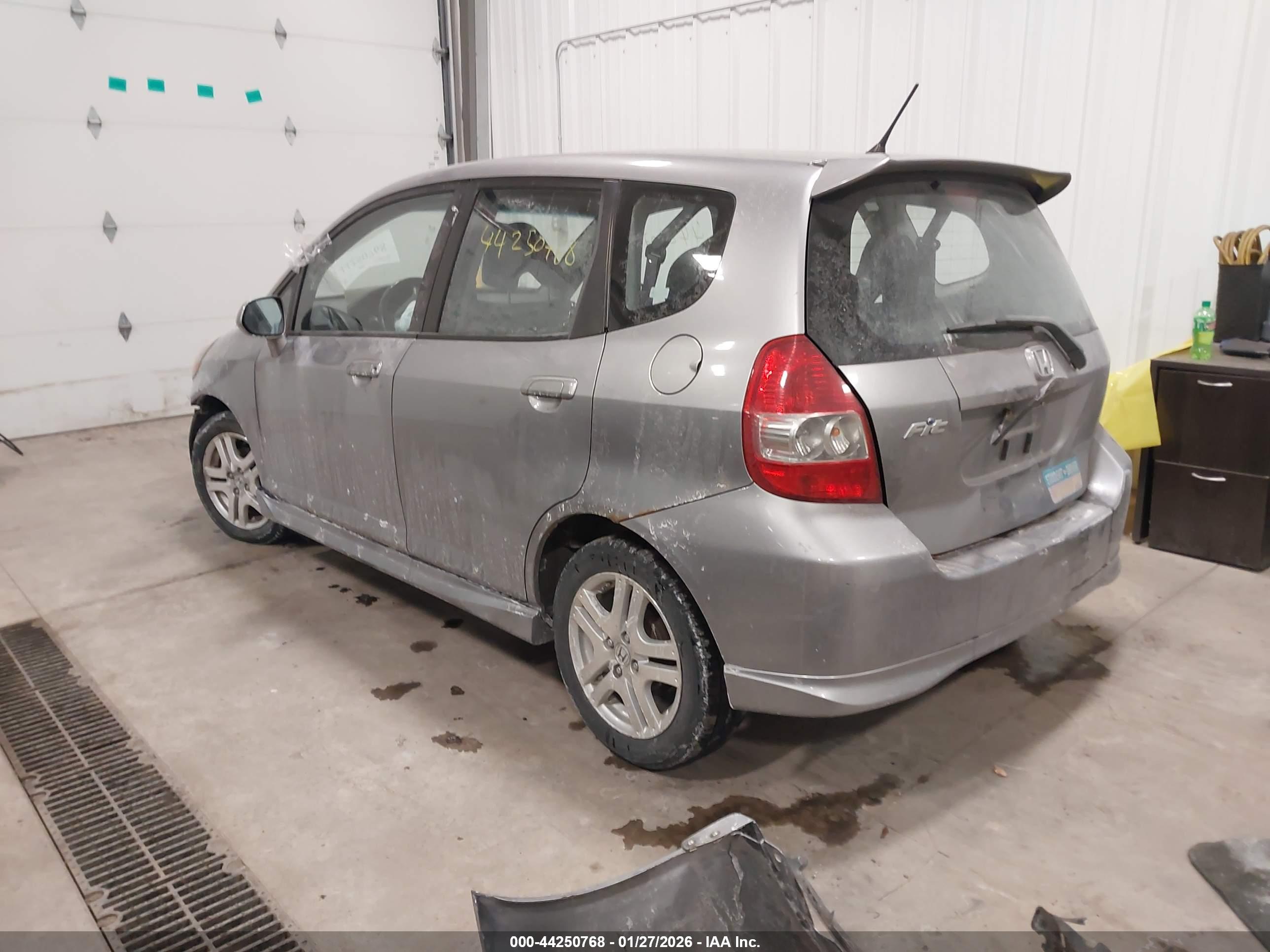 HONDA FIT image 3