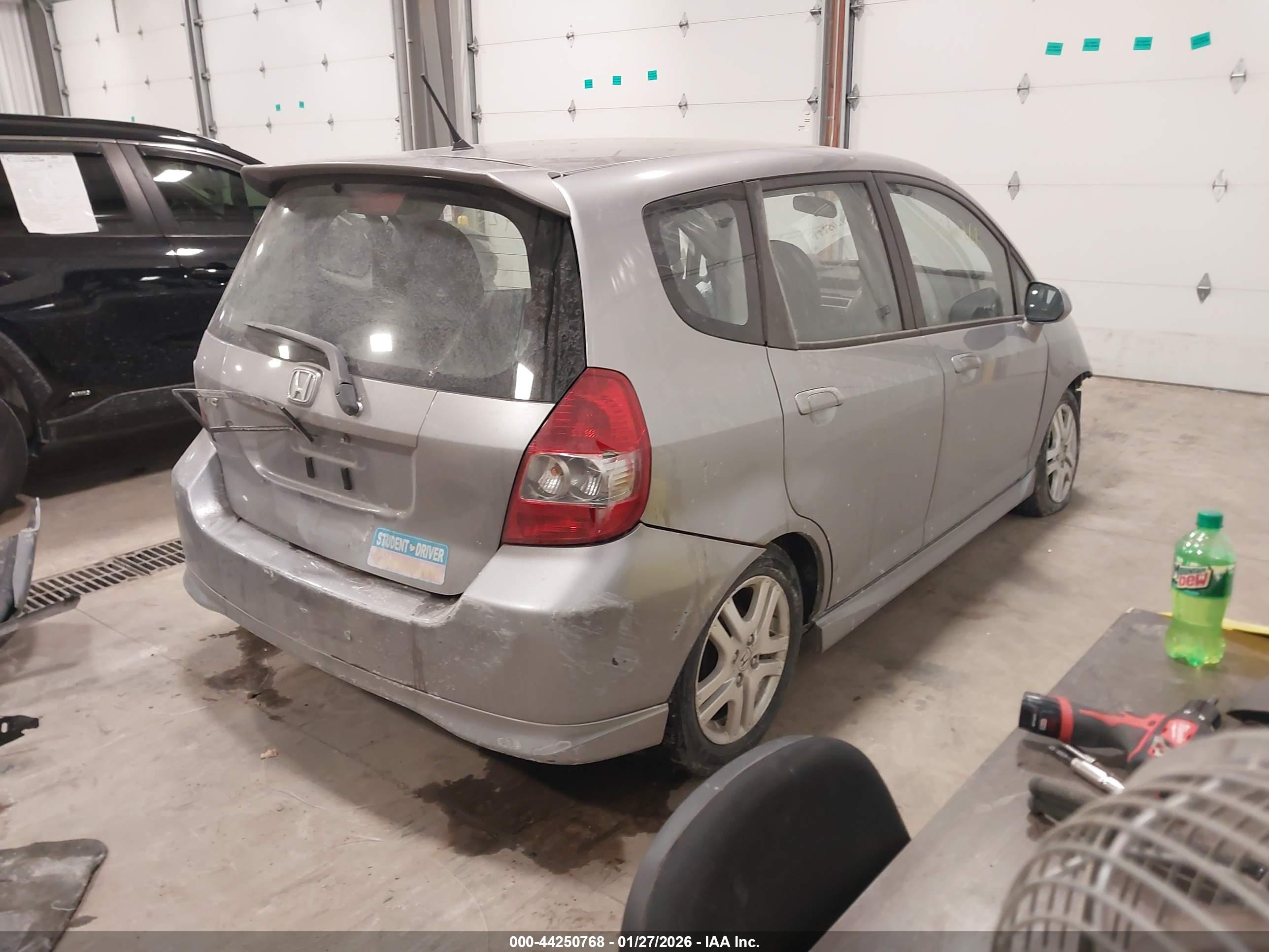 HONDA FIT image 4