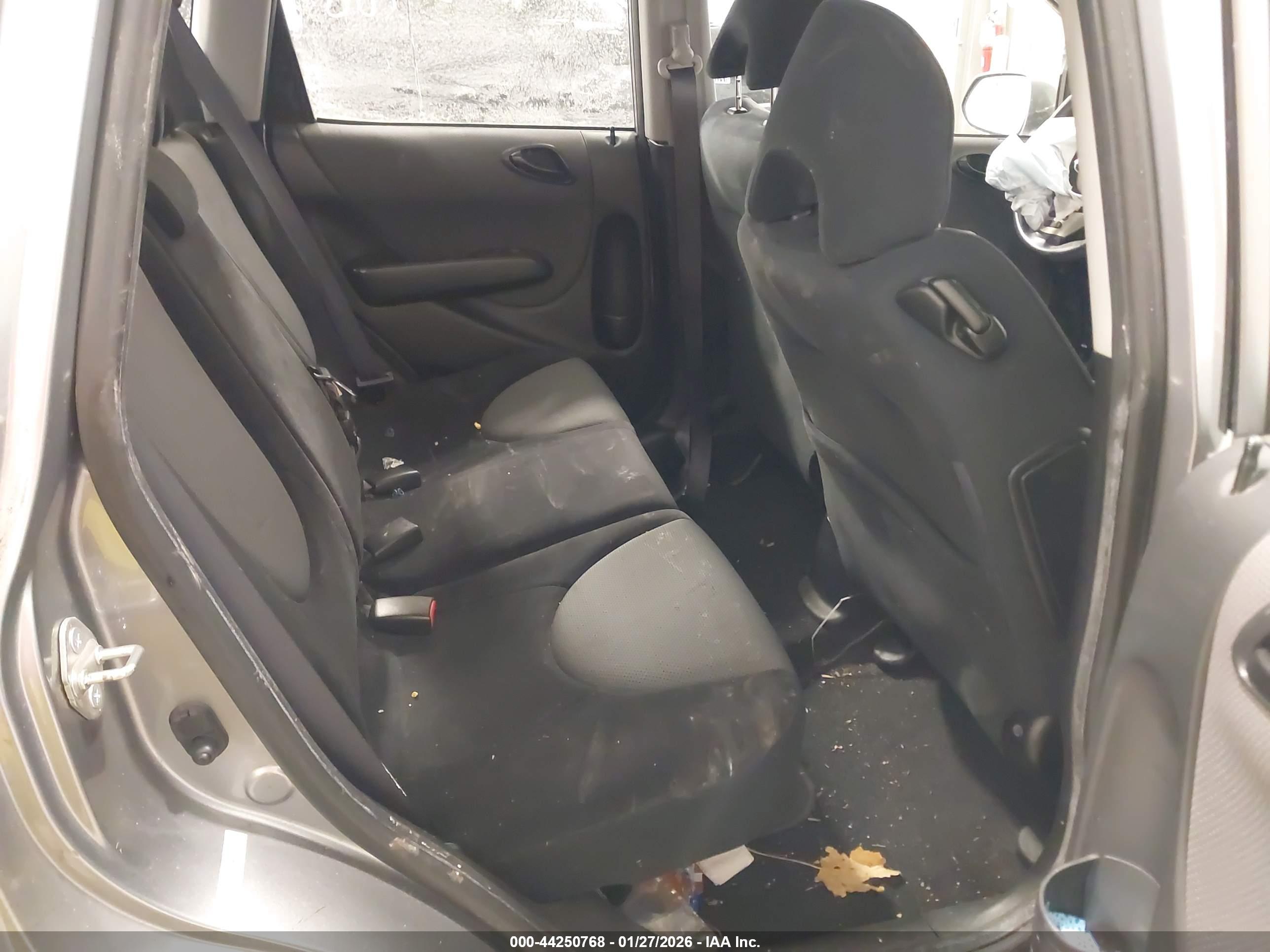 HONDA FIT image 8