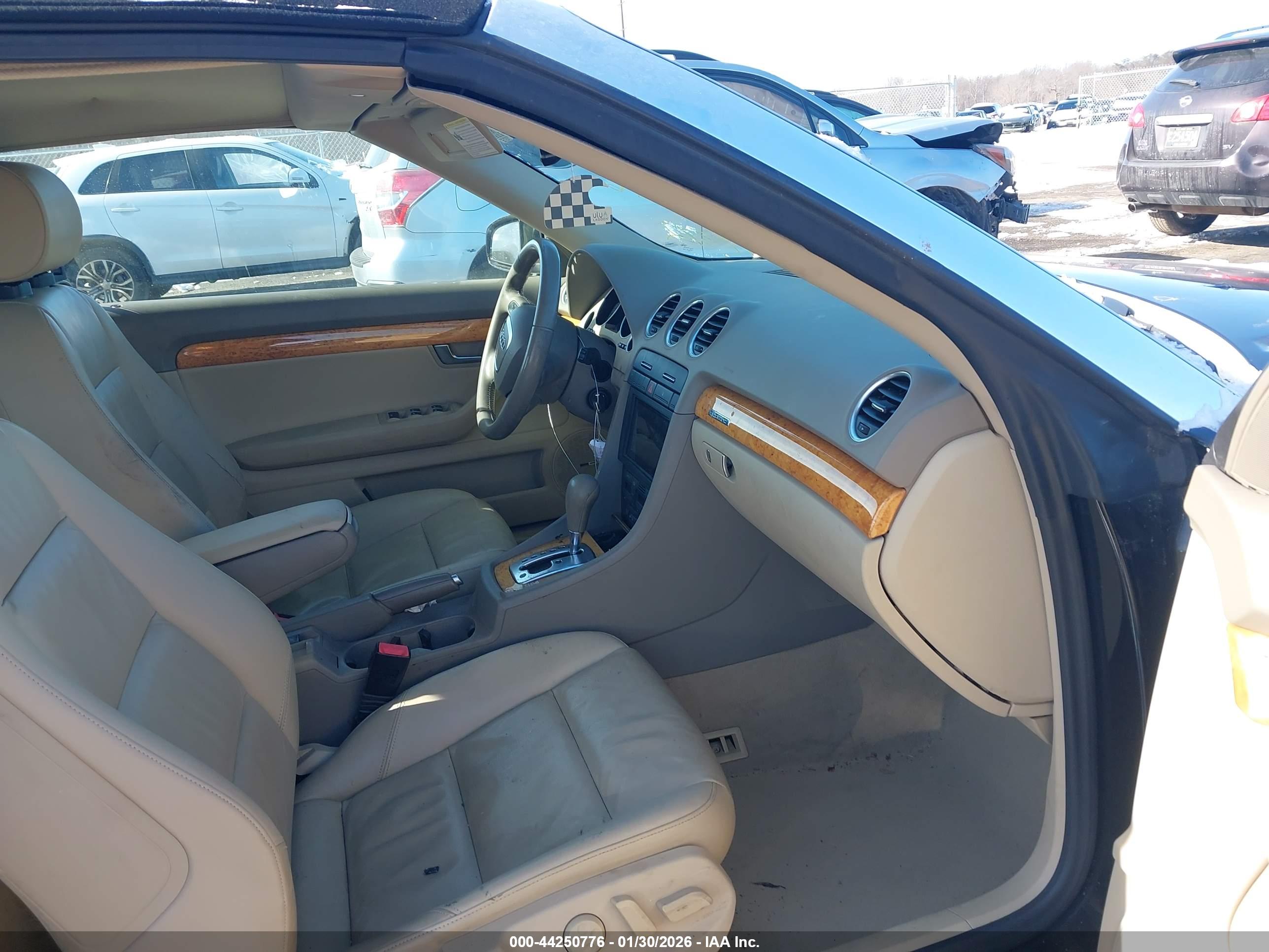 AUDI A4 image 5