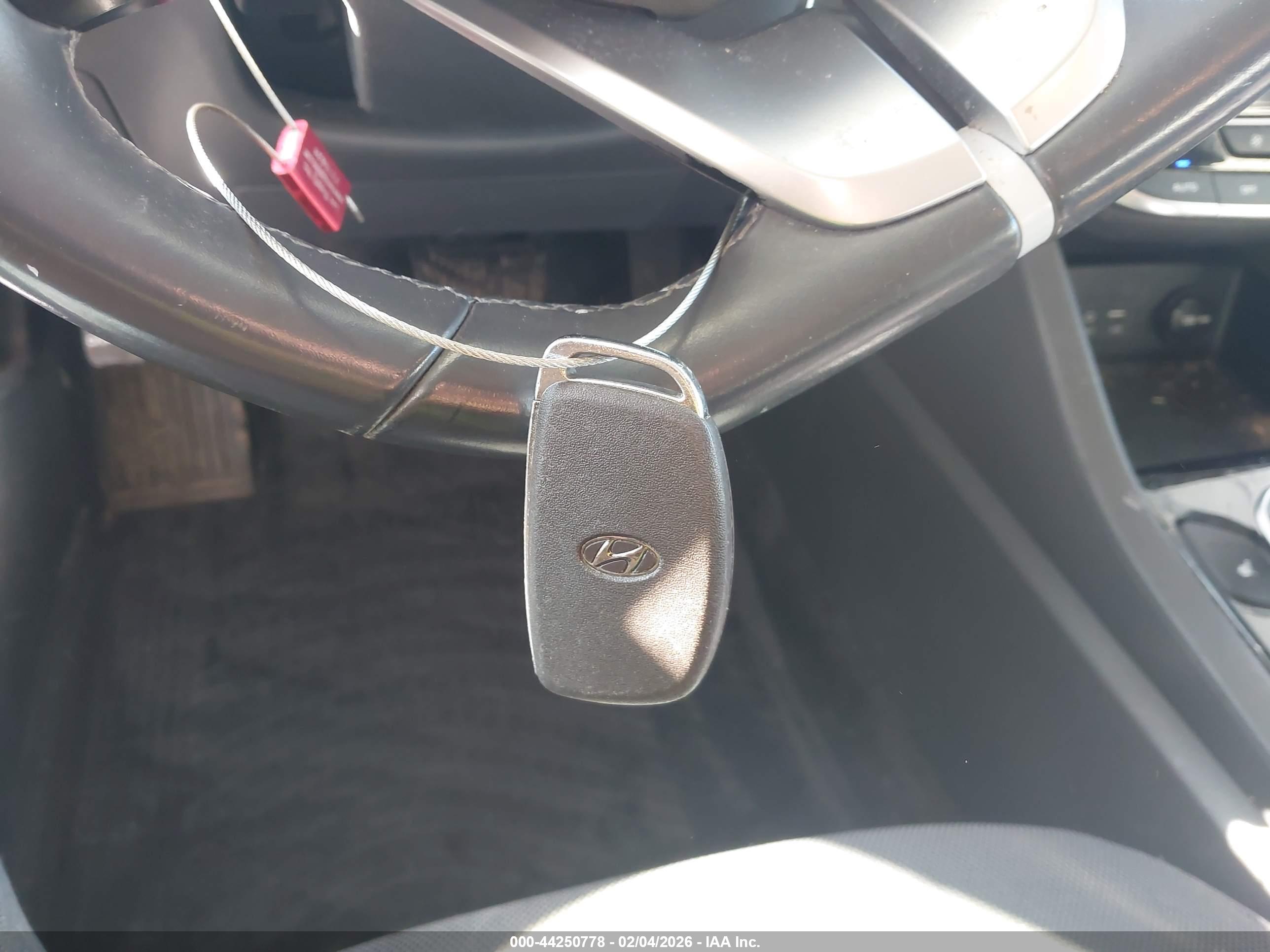 HYUNDAI IONIQ image 11