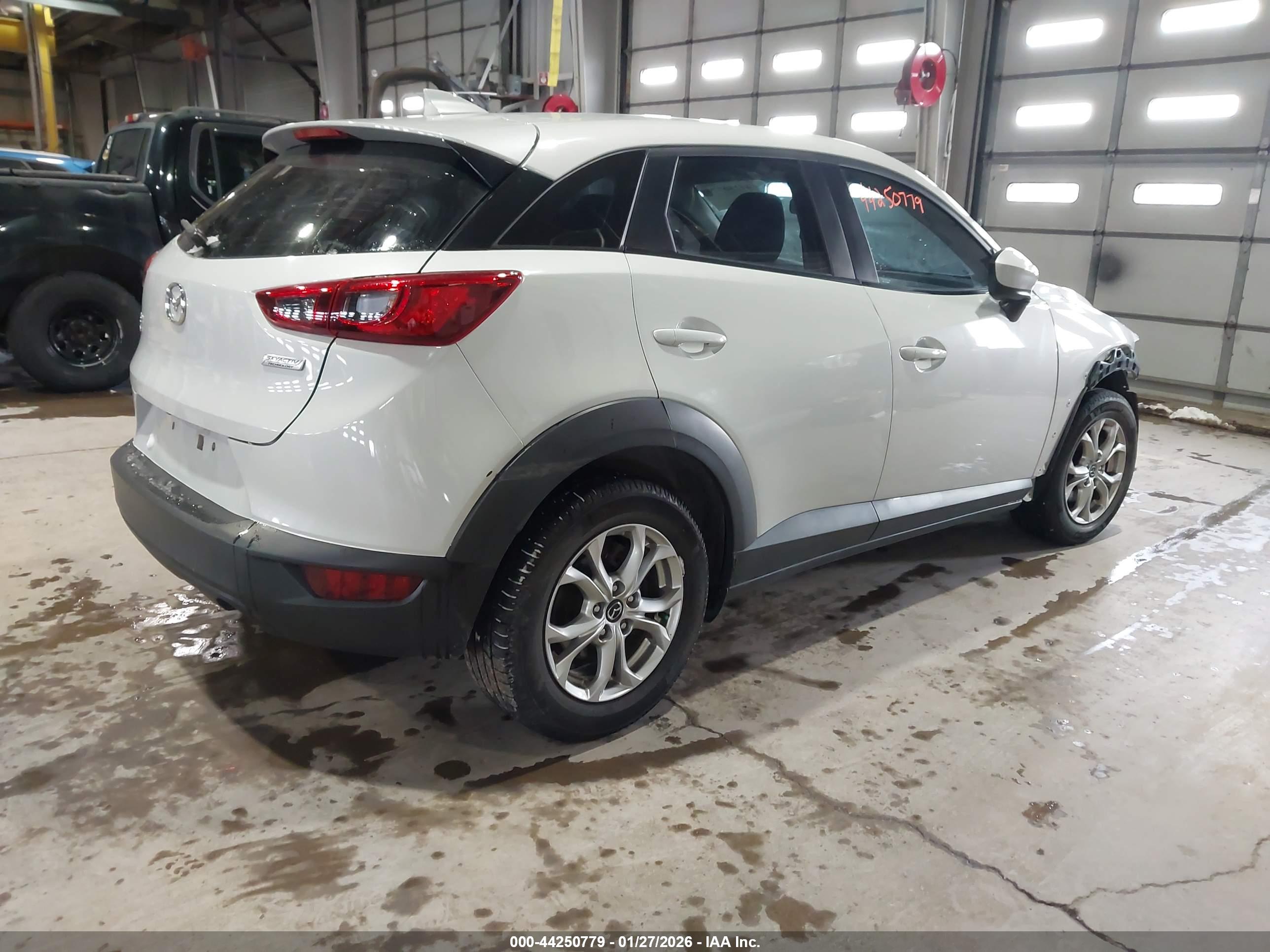 MAZDA CX-3 image 4