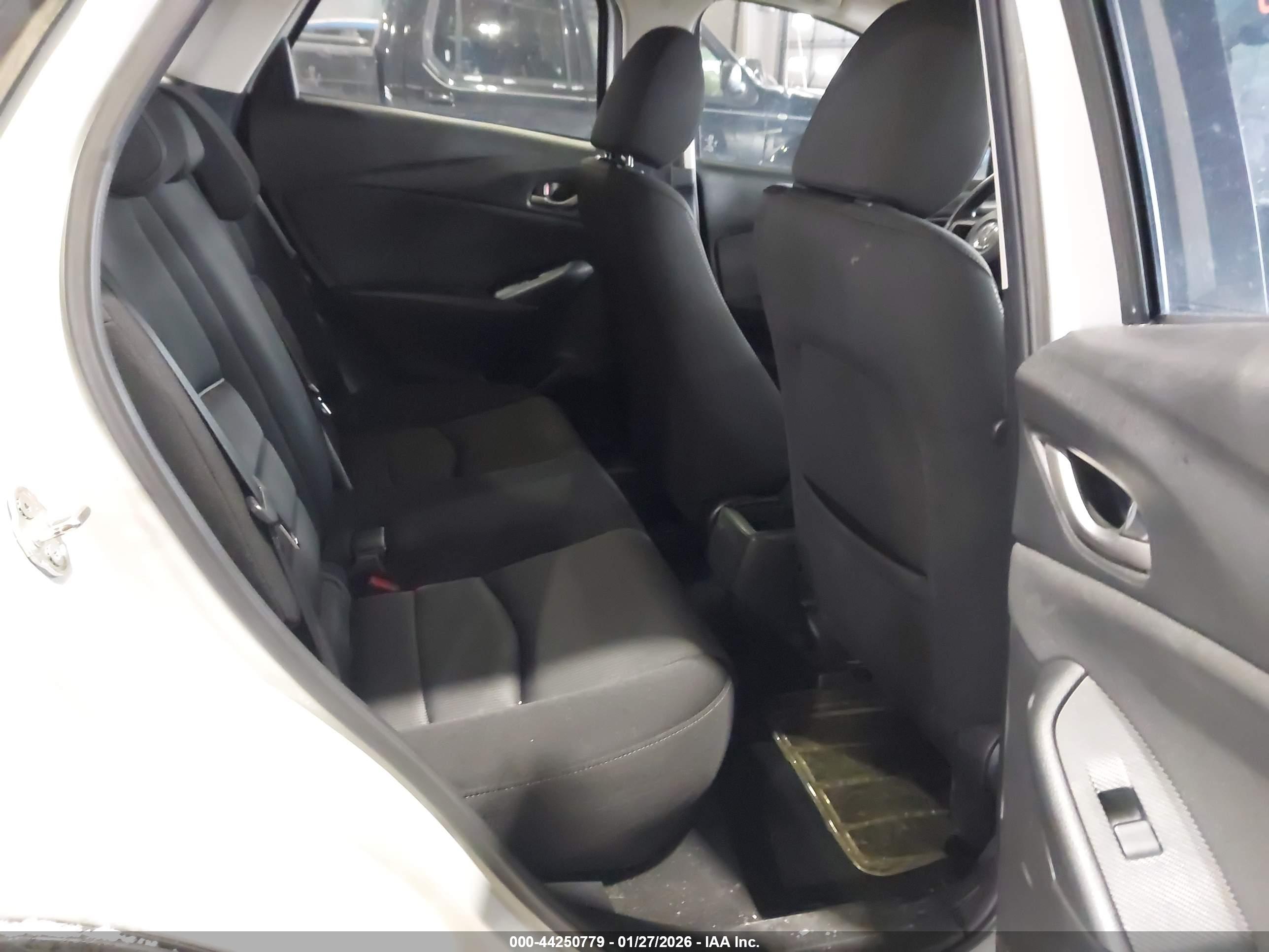 MAZDA CX-3 image 8