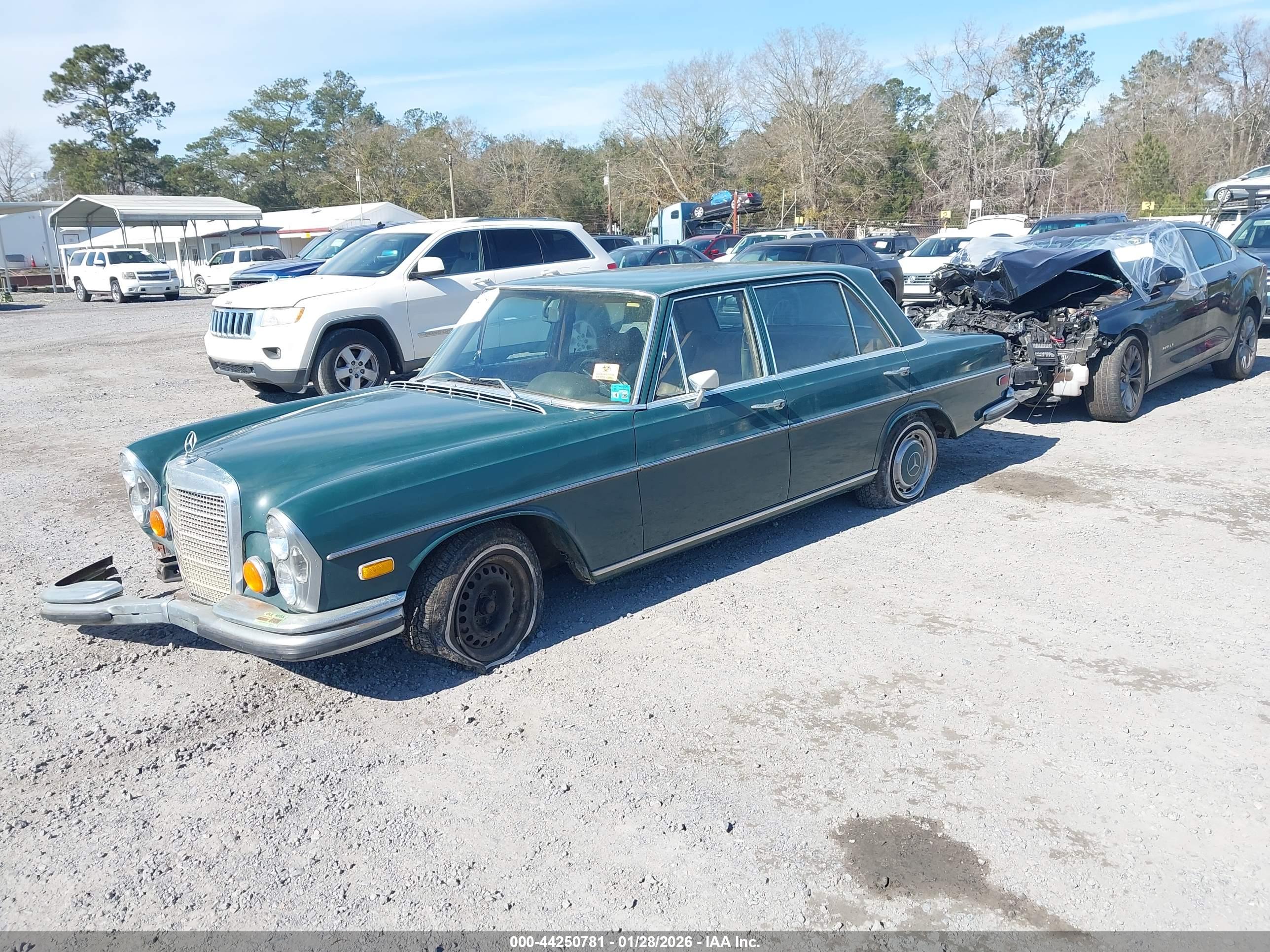 MERCEDES-BENZ 280 image 2
