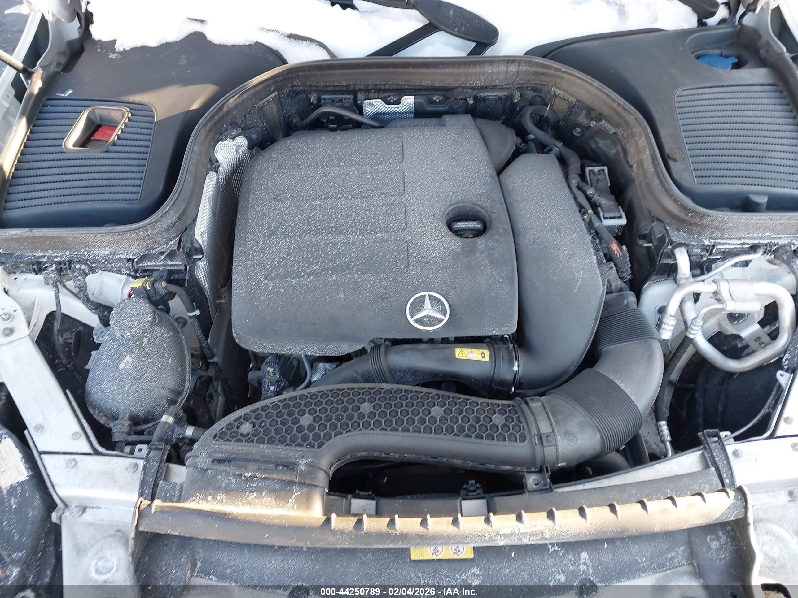 MERCEDES-BENZ GLC image 10