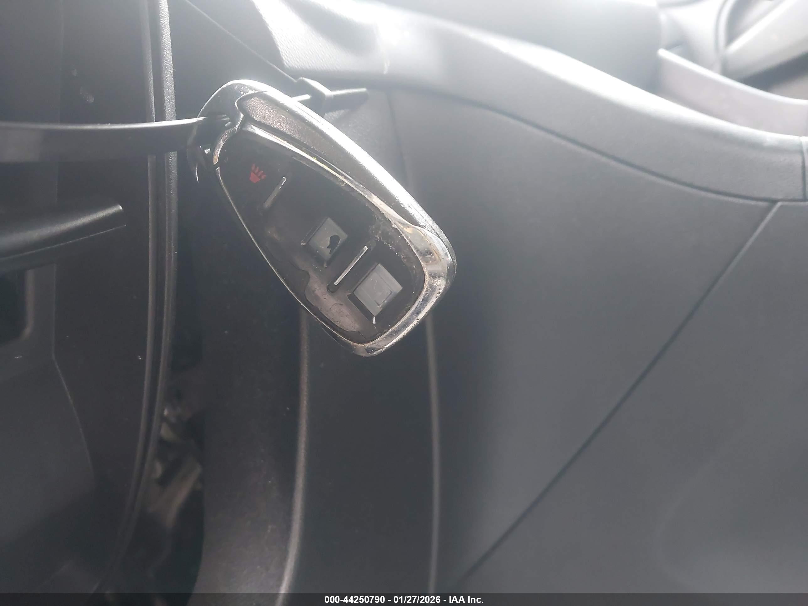 CHEVROLET EQUINOX image 11