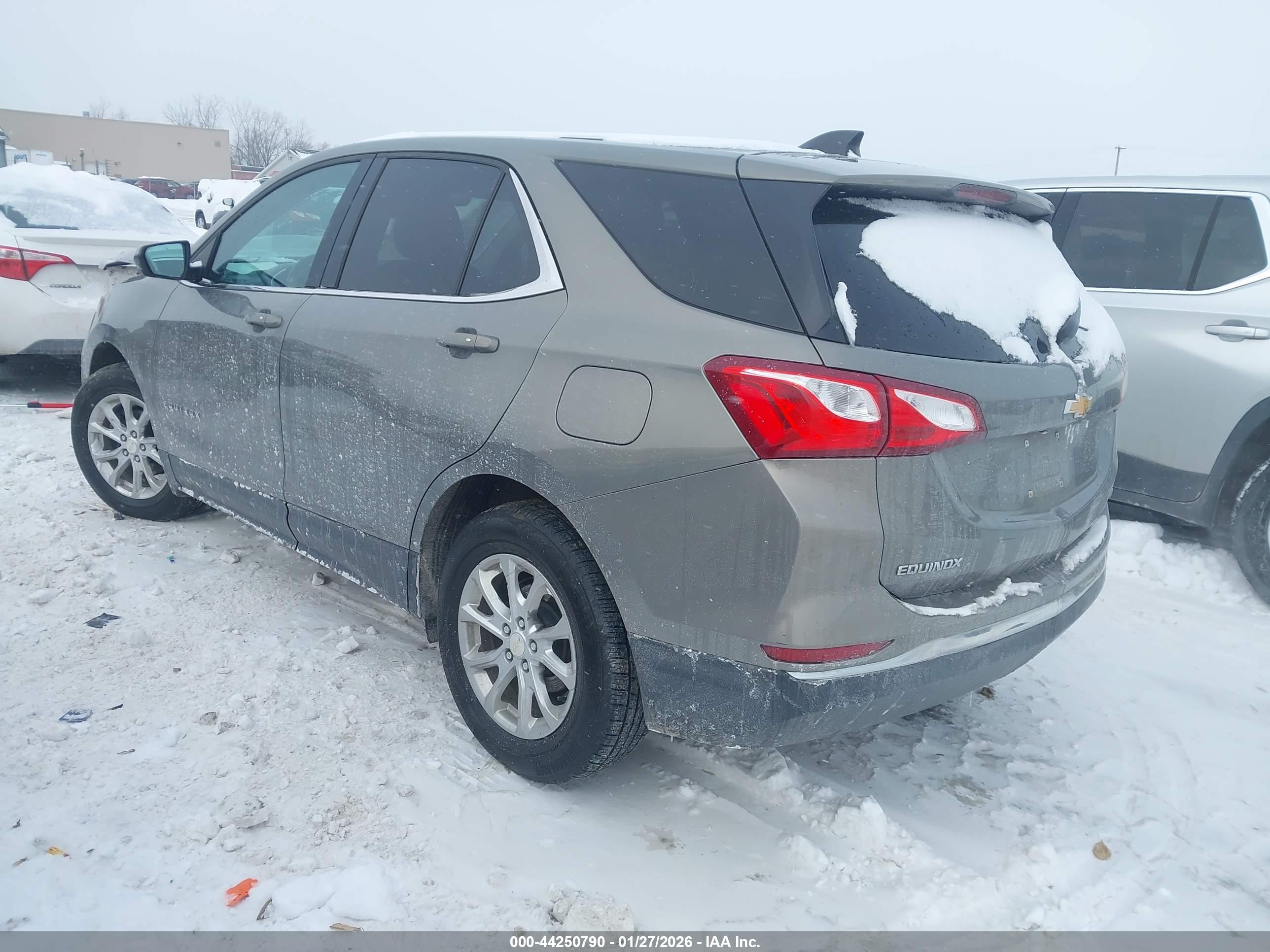 CHEVROLET EQUINOX image 3