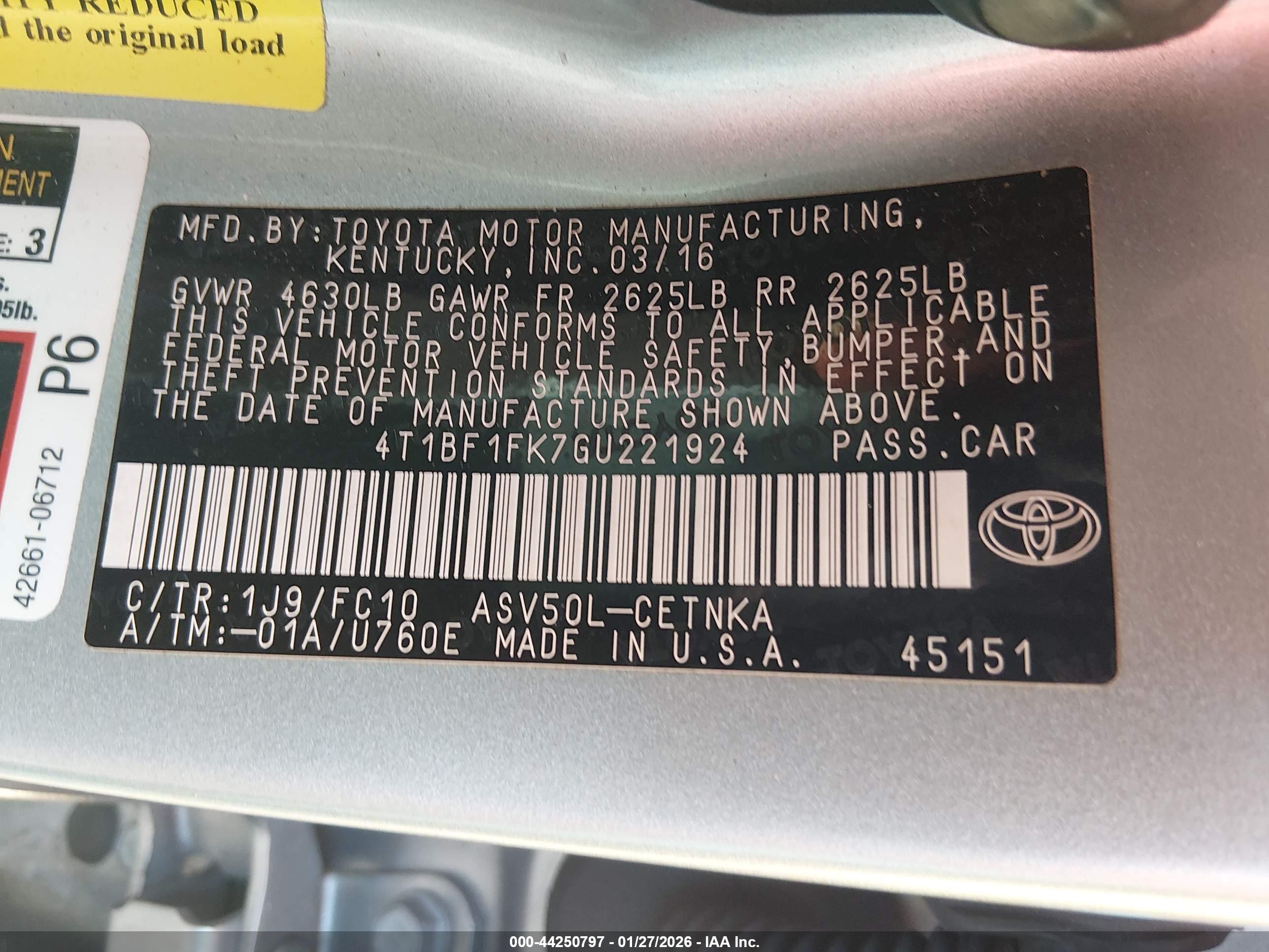 TOYOTA CAMRY image 9