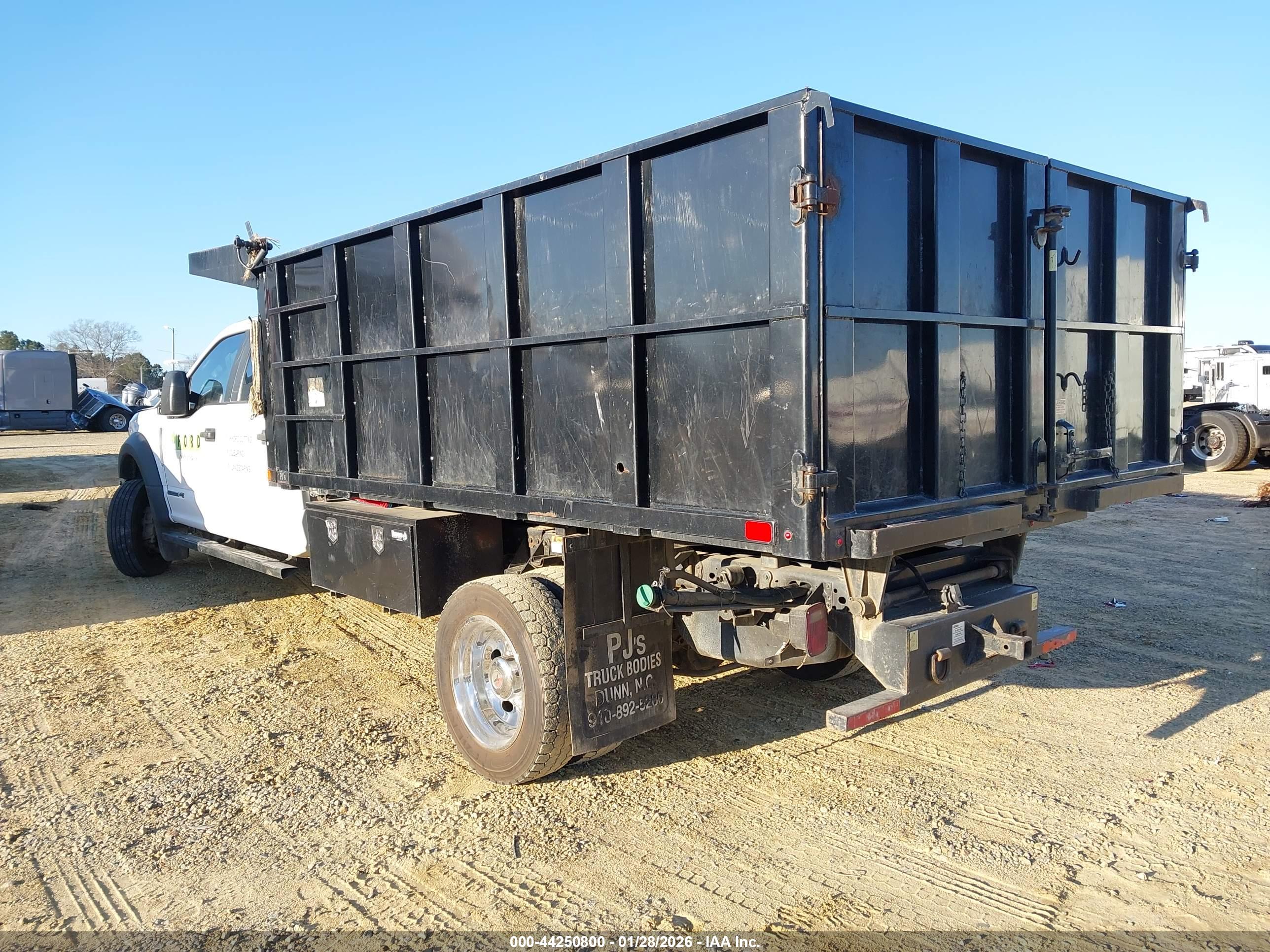FORD F-550 image 3