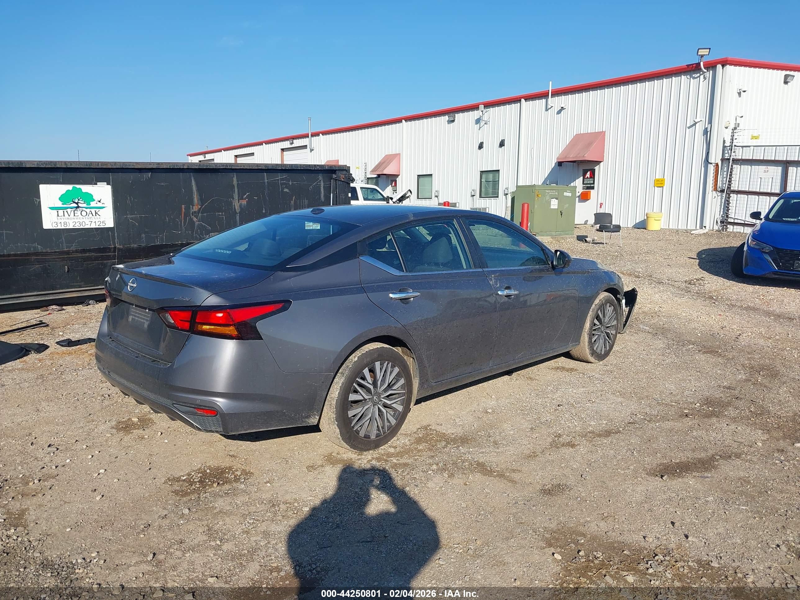 NISSAN ALTIMA image 4