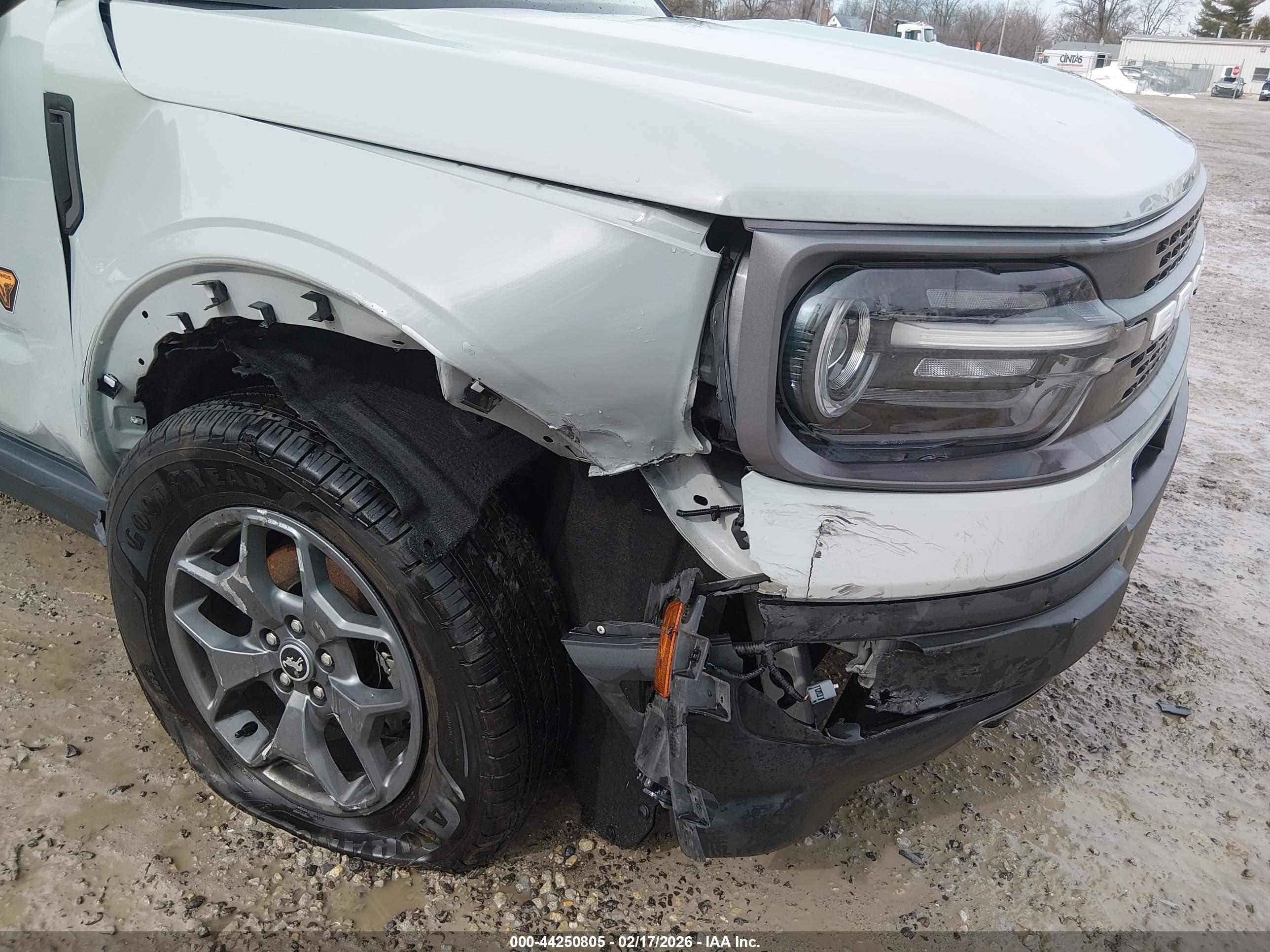 FORD BRONCO image 6