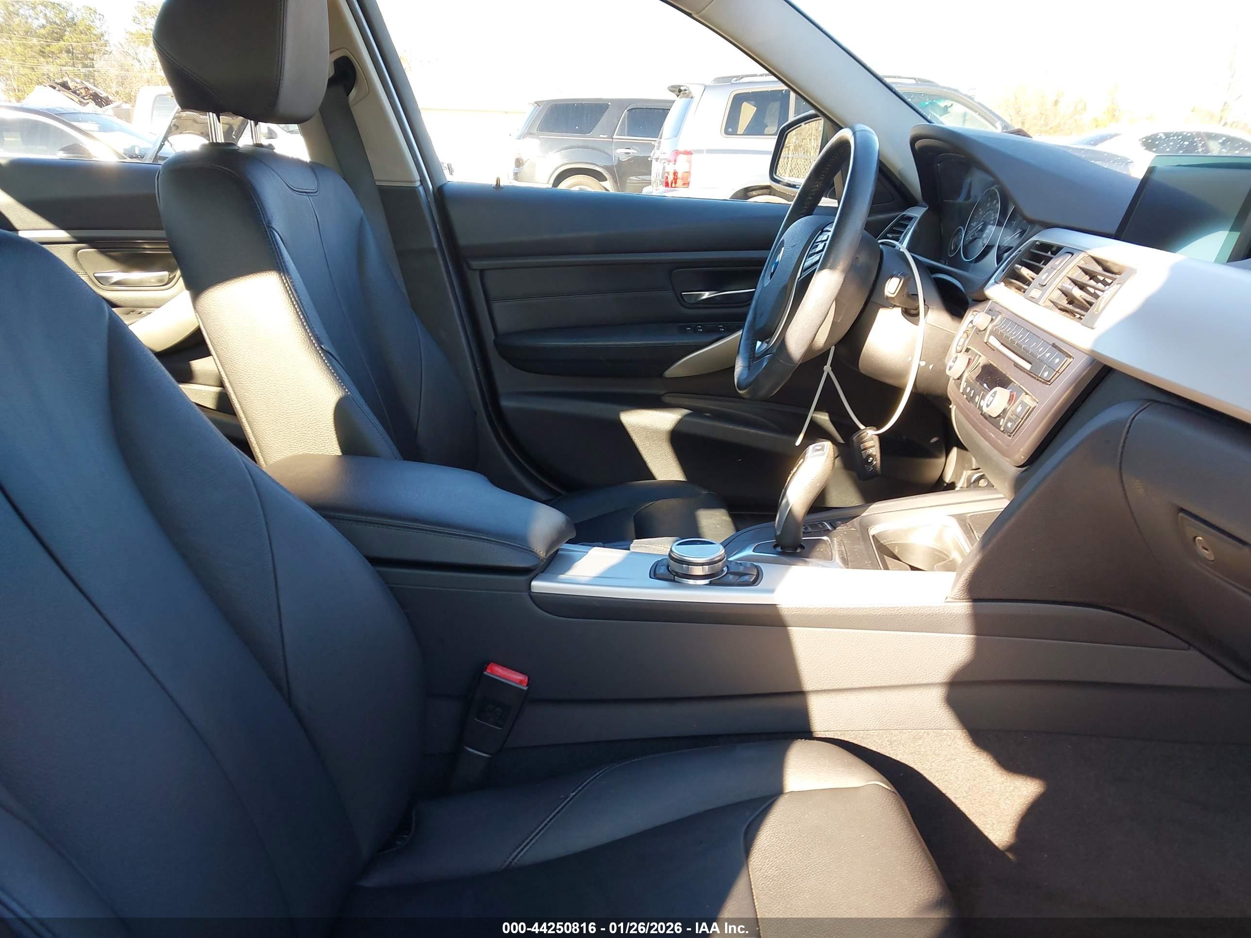 BMW 328I image 5