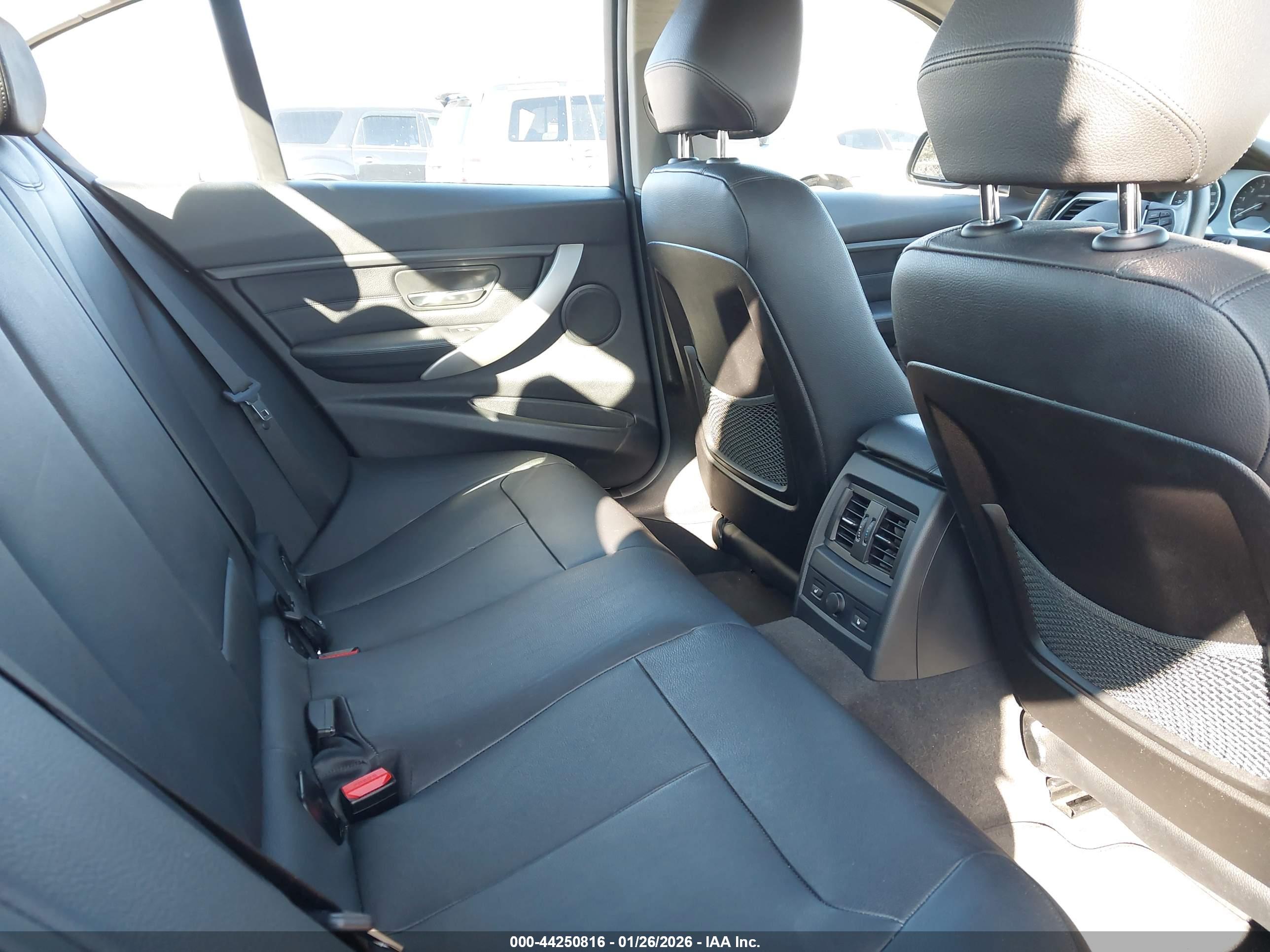 BMW 328I image 8