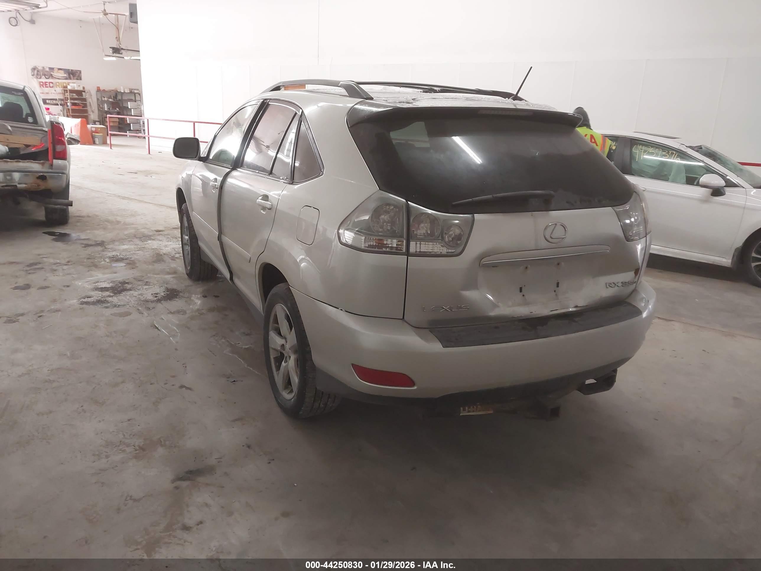 LEXUS RX image 3
