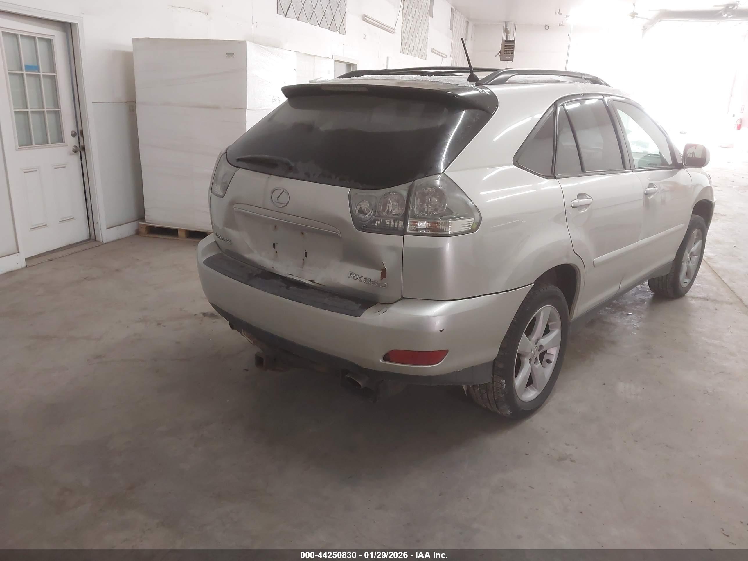 LEXUS RX image 4