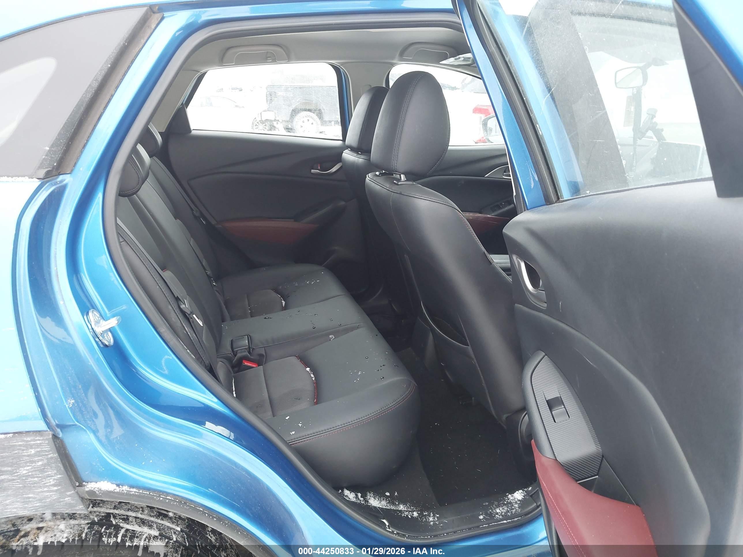 MAZDA CX-3 image 8