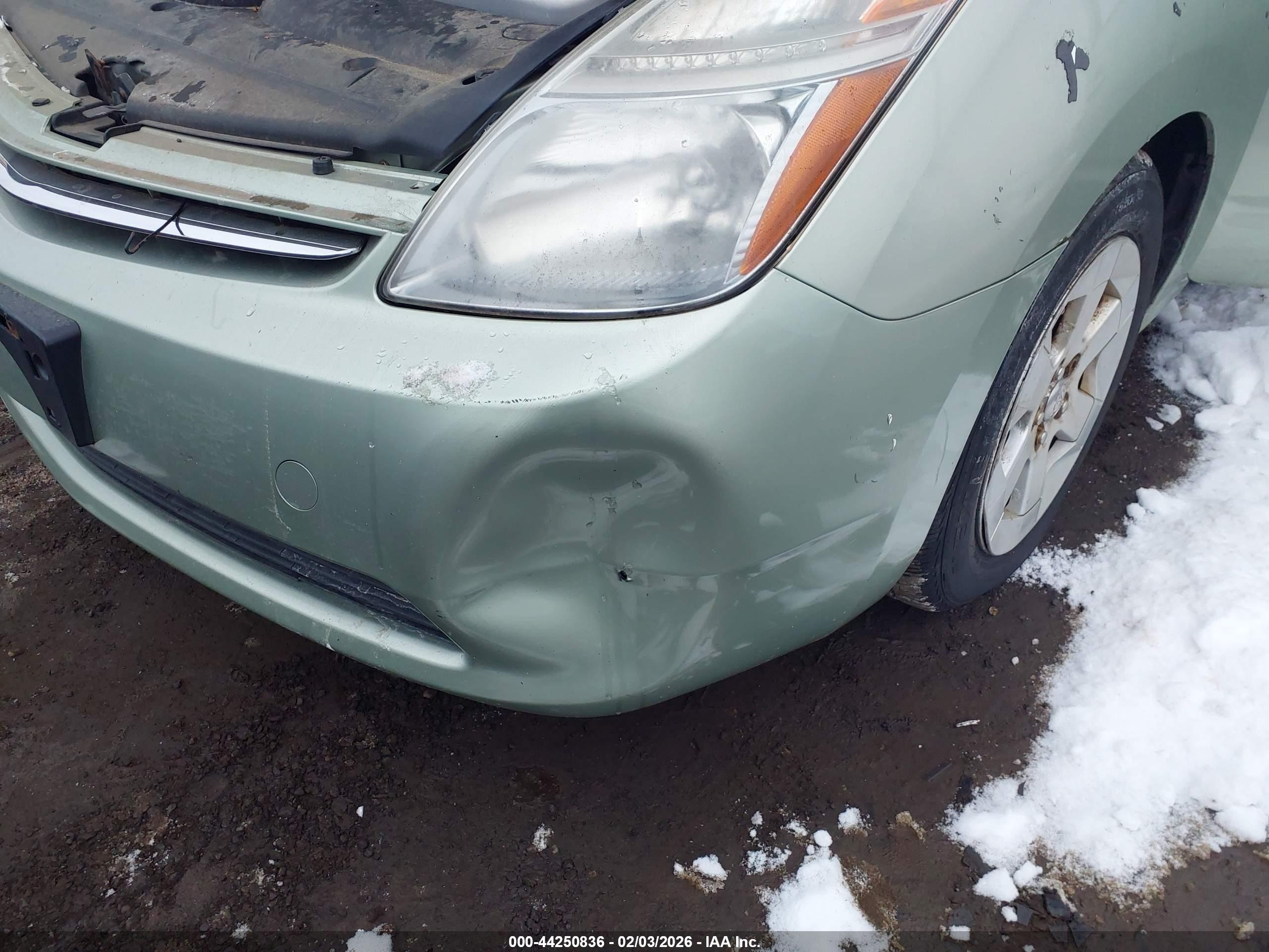 TOYOTA PRIUS image 6