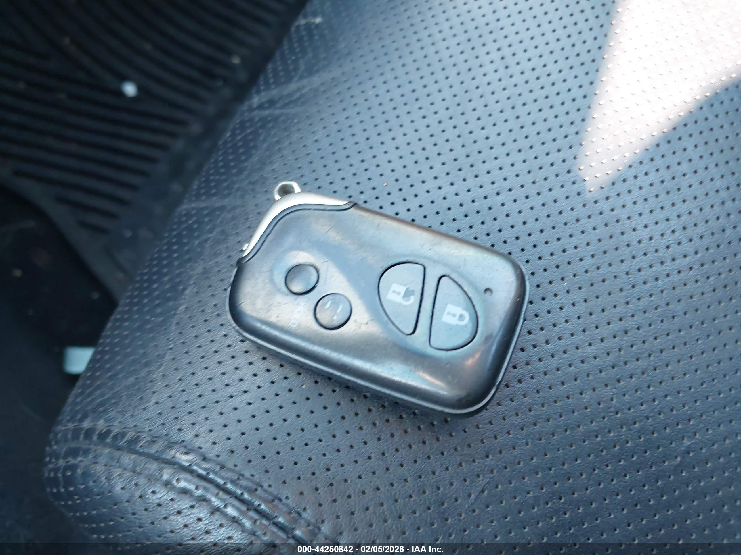 LEXUS GS image 11