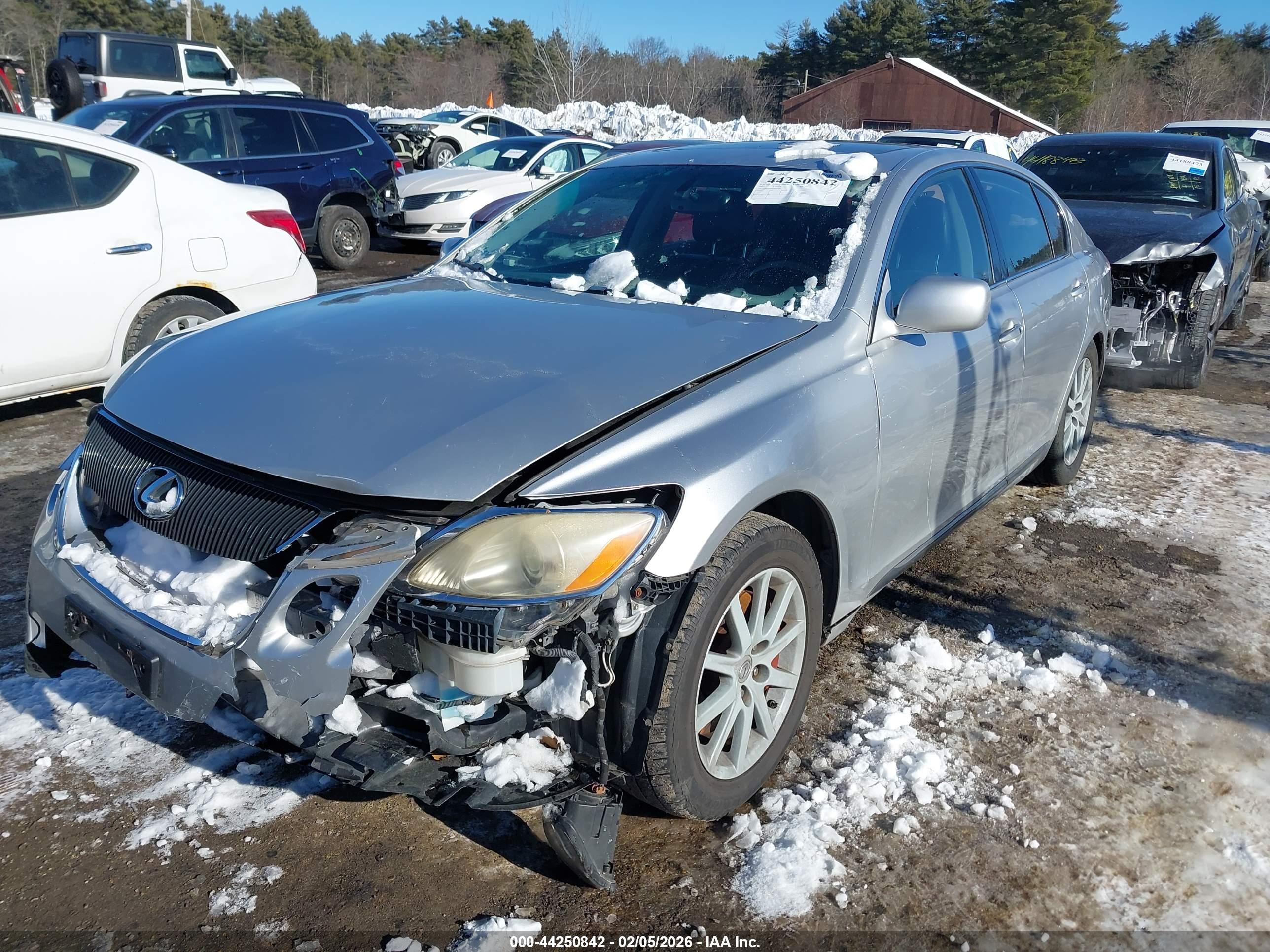 LEXUS GS image 2