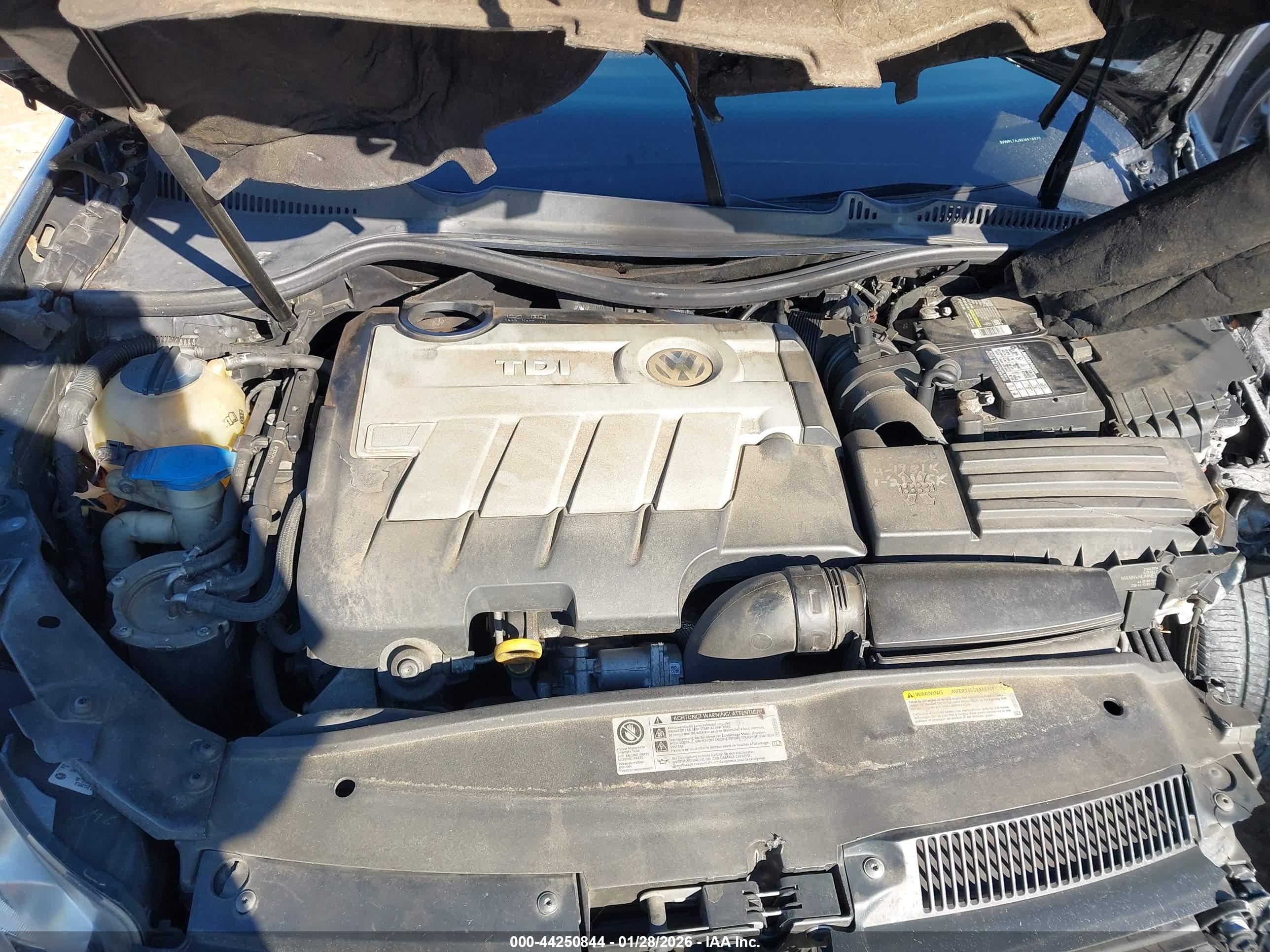 VOLKSWAGEN JETTA image 10