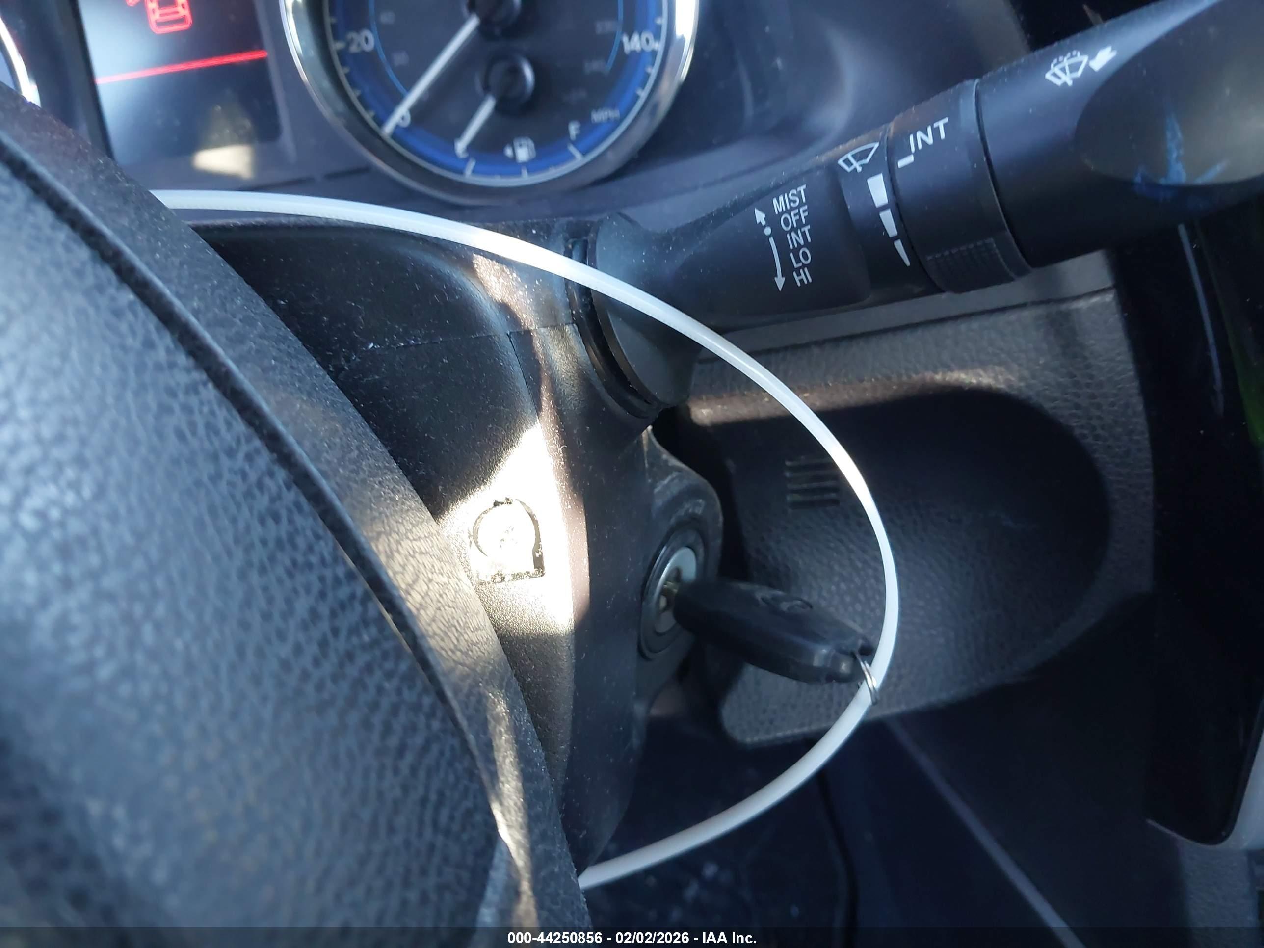 TOYOTA COROLLA image 11