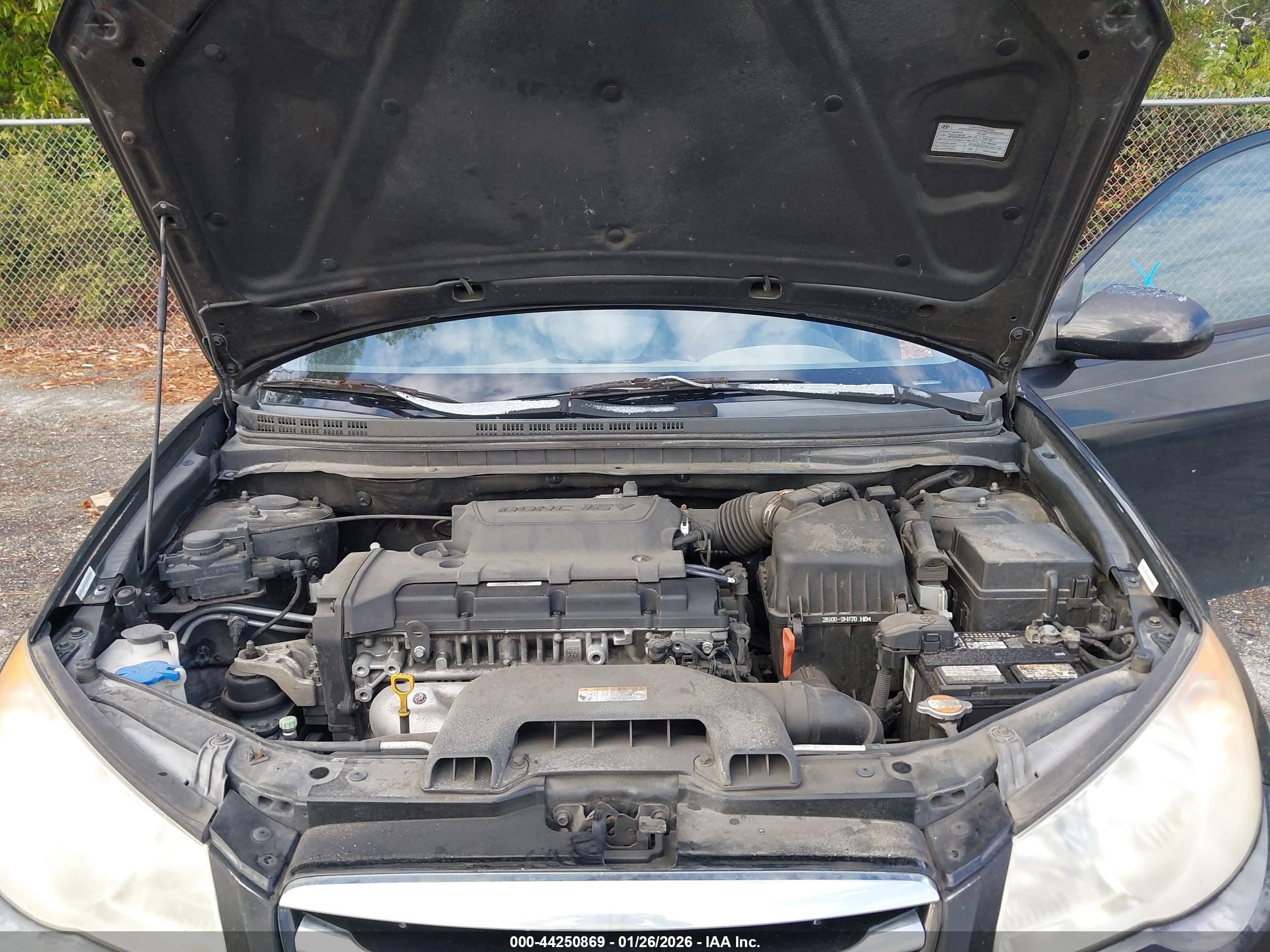HYUNDAI ELANTRA image 10