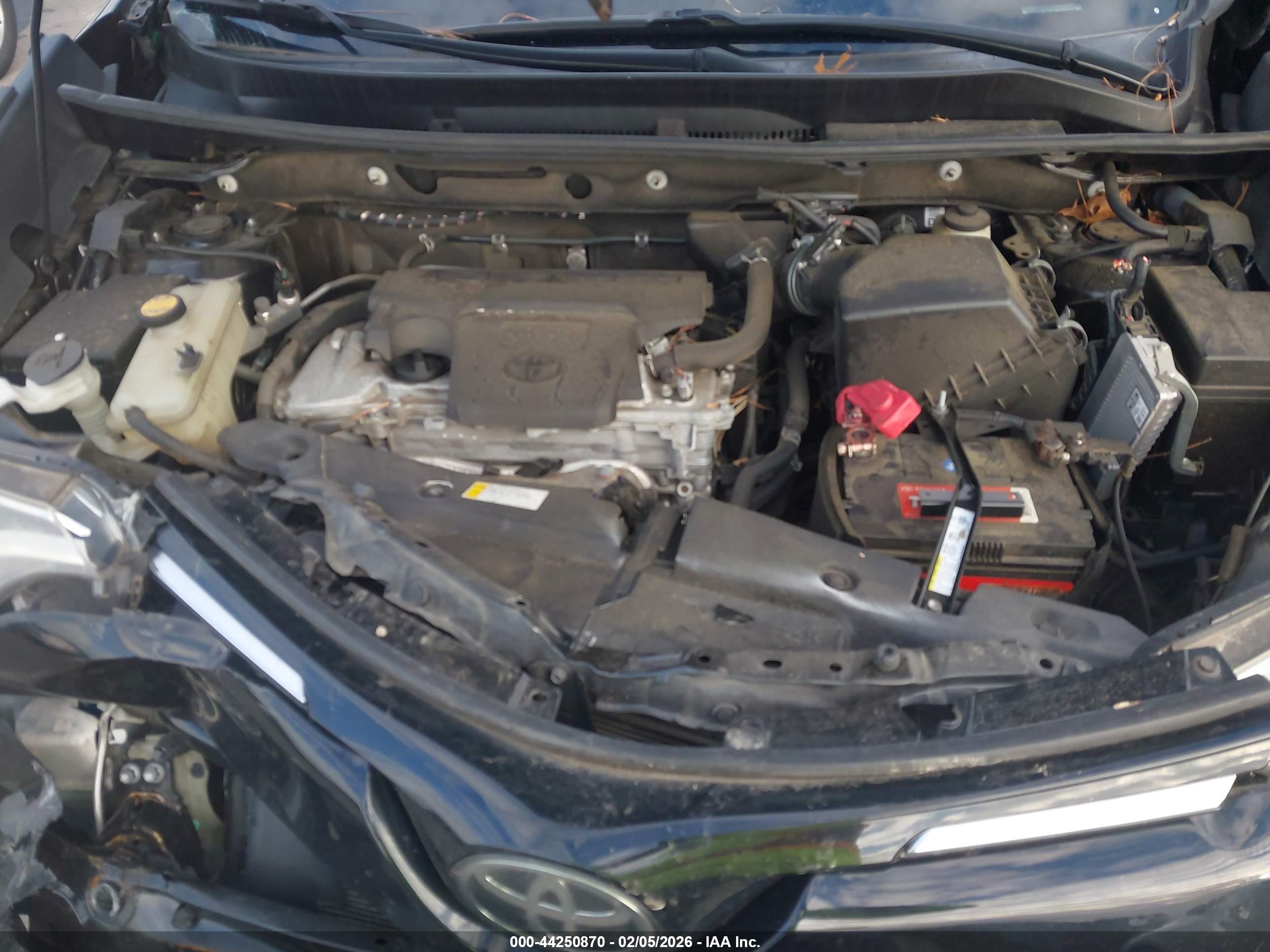 TOYOTA RAV4 image 10