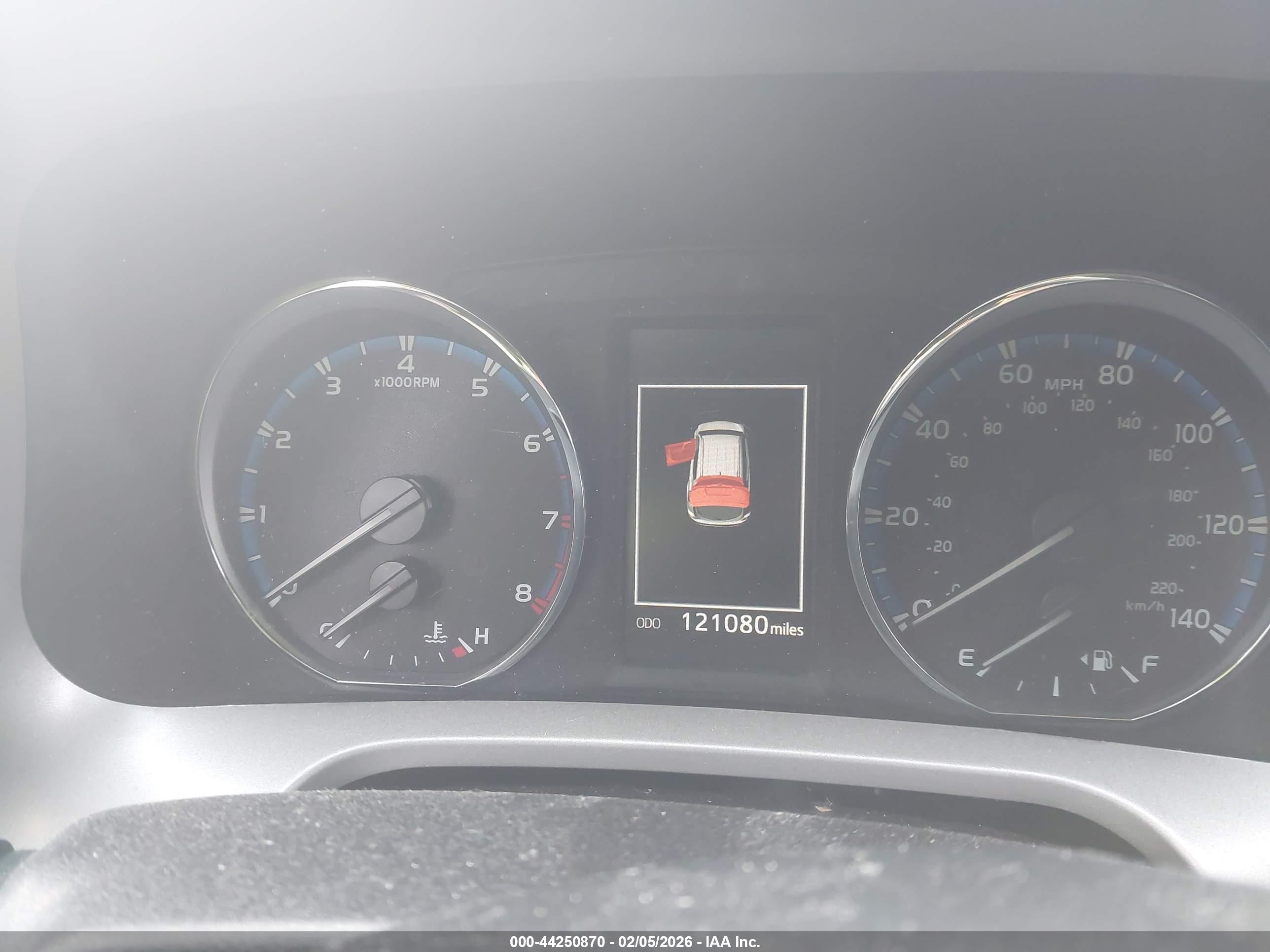 TOYOTA RAV4 image 7