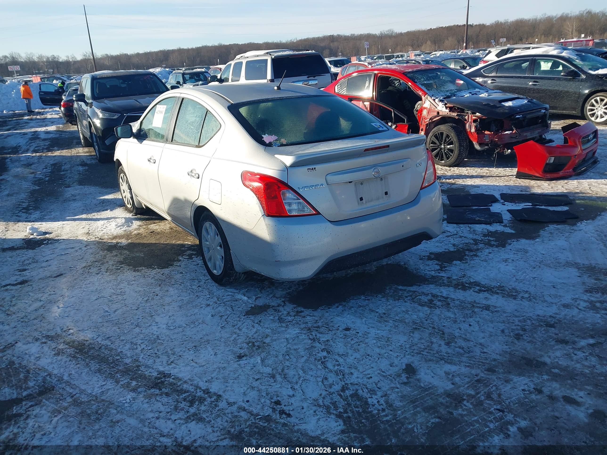 NISSAN VERSA image 3