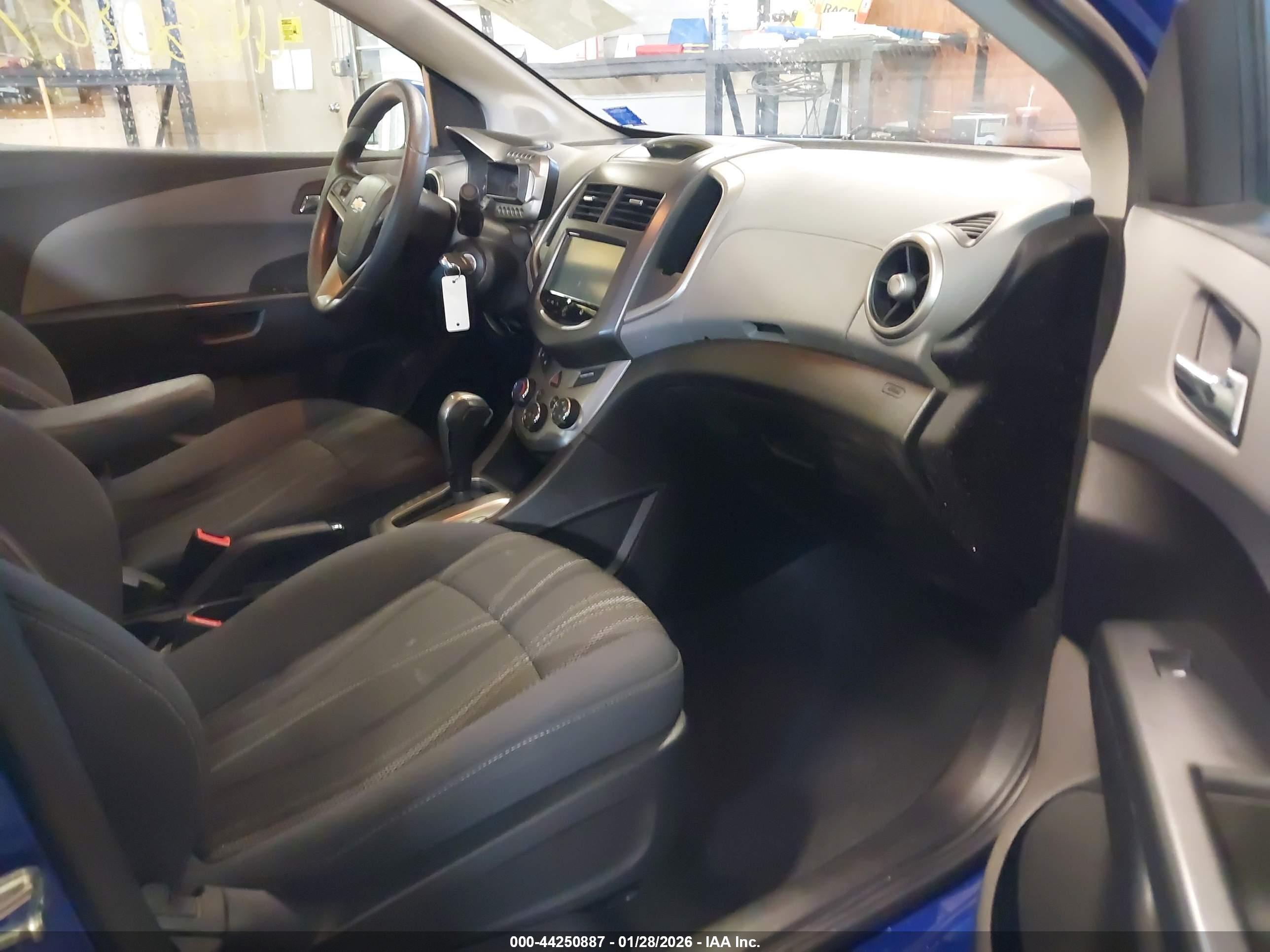 CHEVROLET SONIC image 5