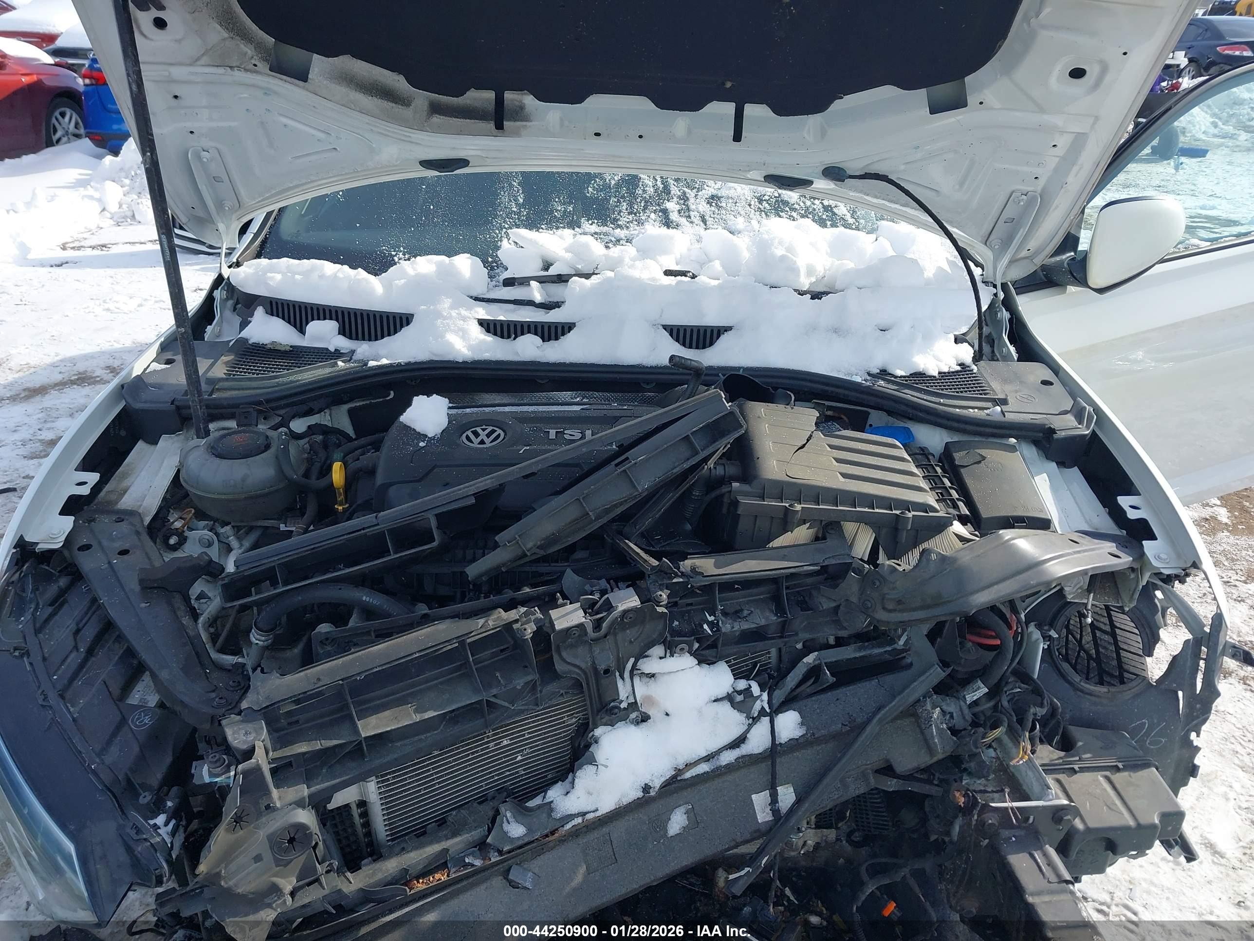 VOLKSWAGEN JETTA image 10