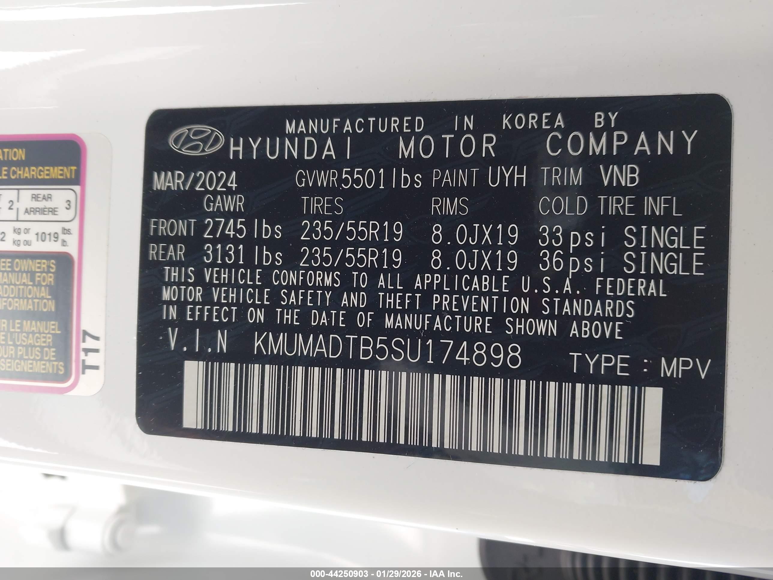 GENESIS GV70 image 9