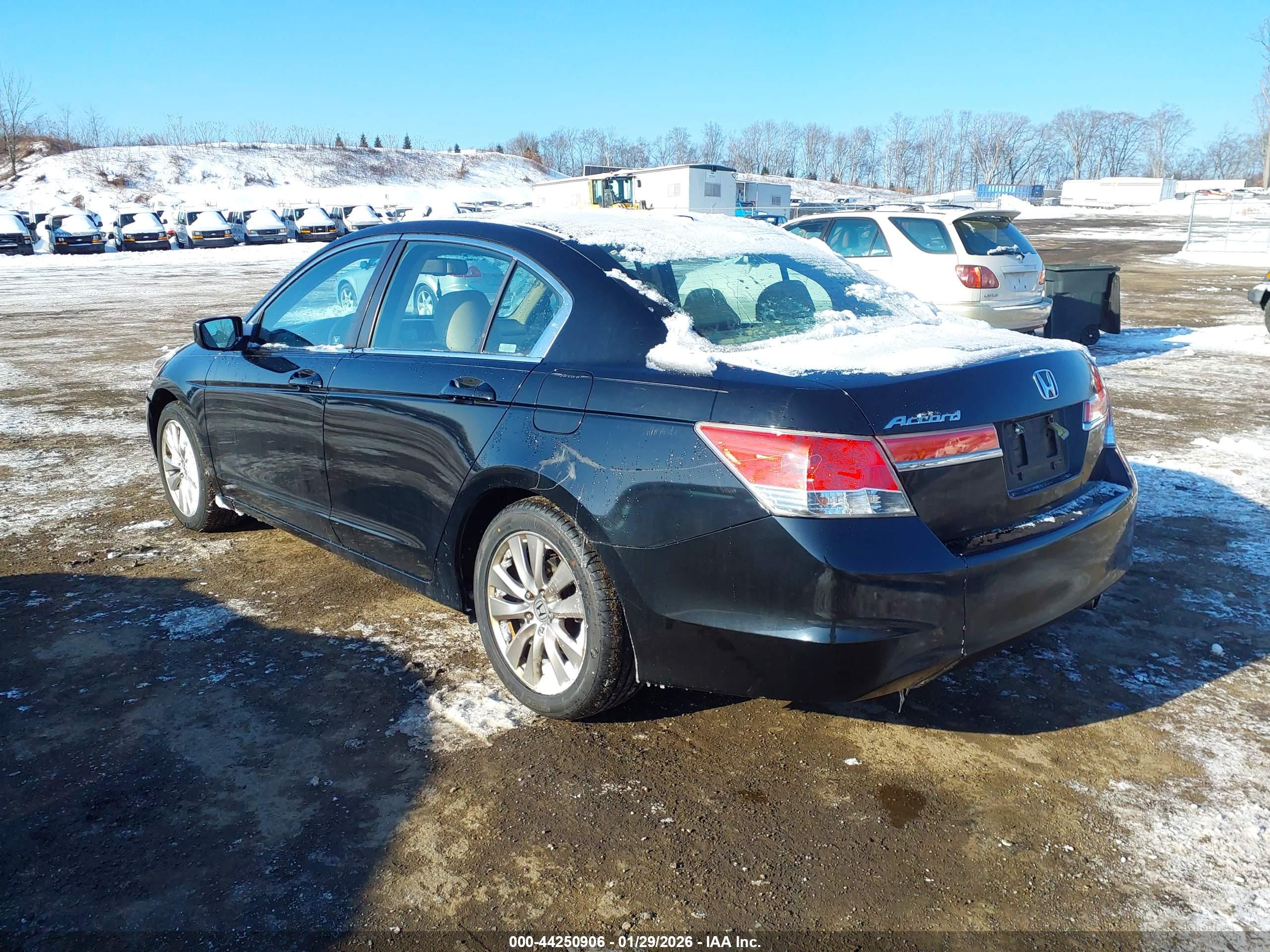 HONDA ACCORD image 3