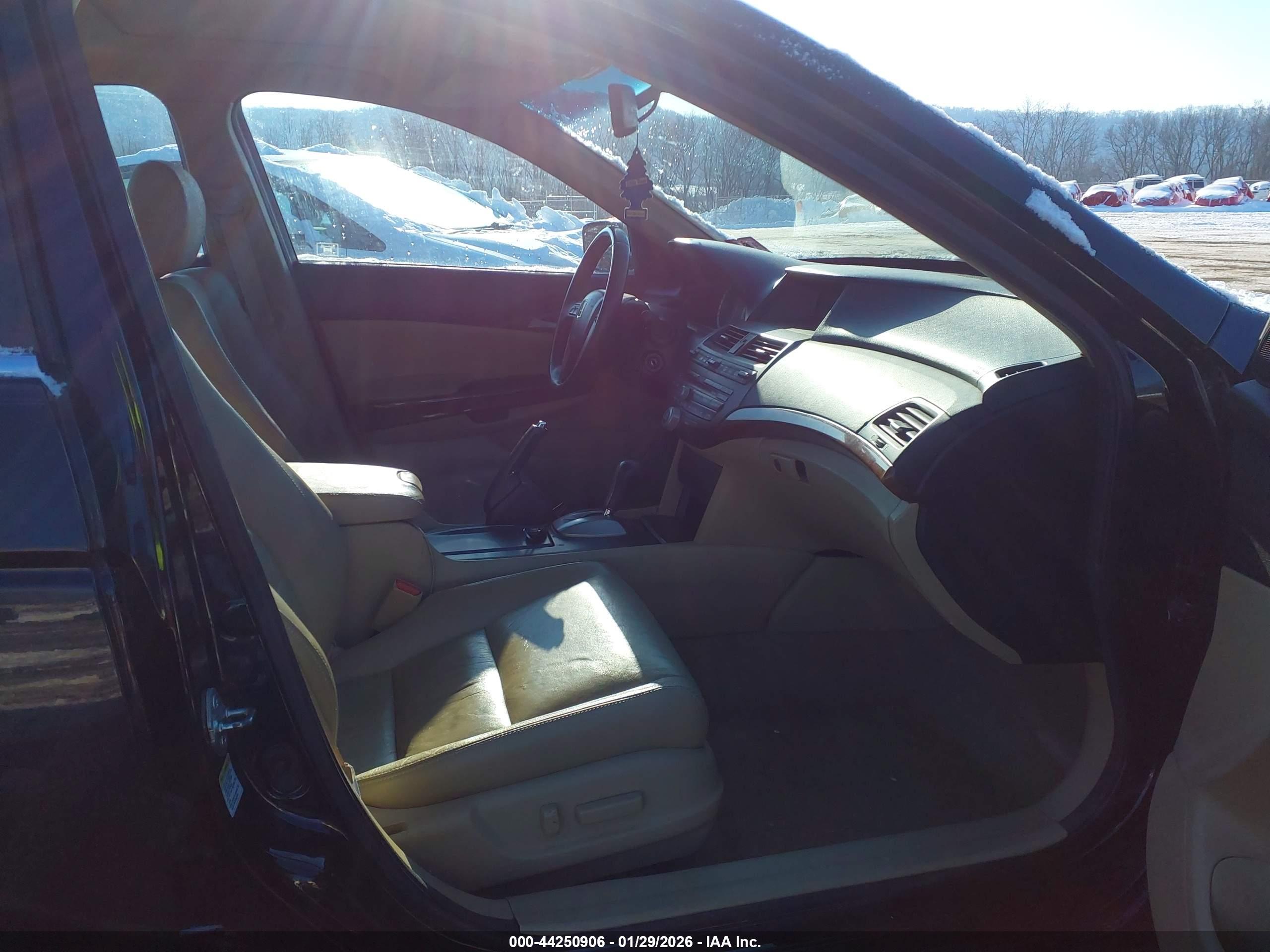 HONDA ACCORD image 5