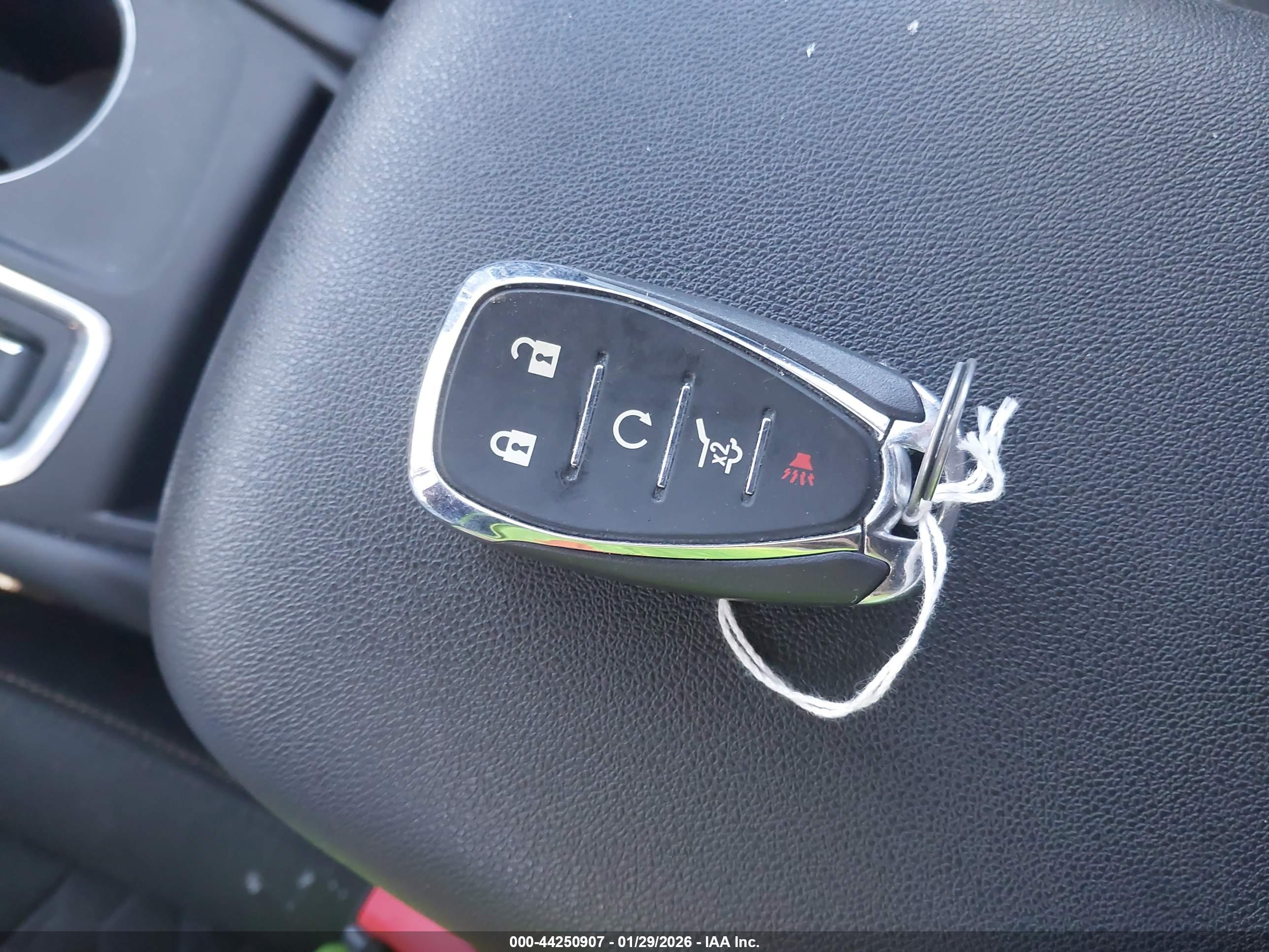CHEVROLET EQUINOX image 11