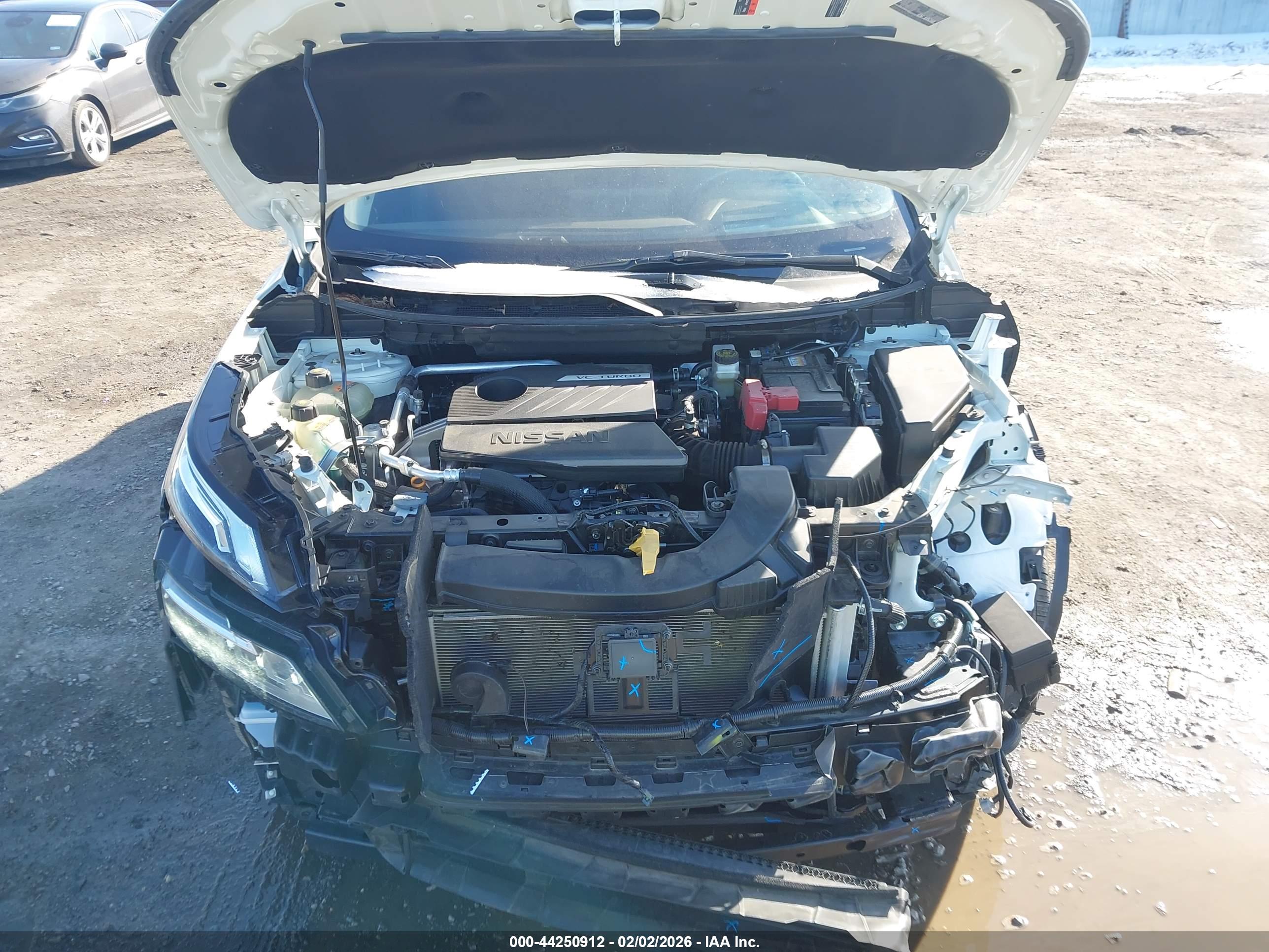 NISSAN ROGUE image 10