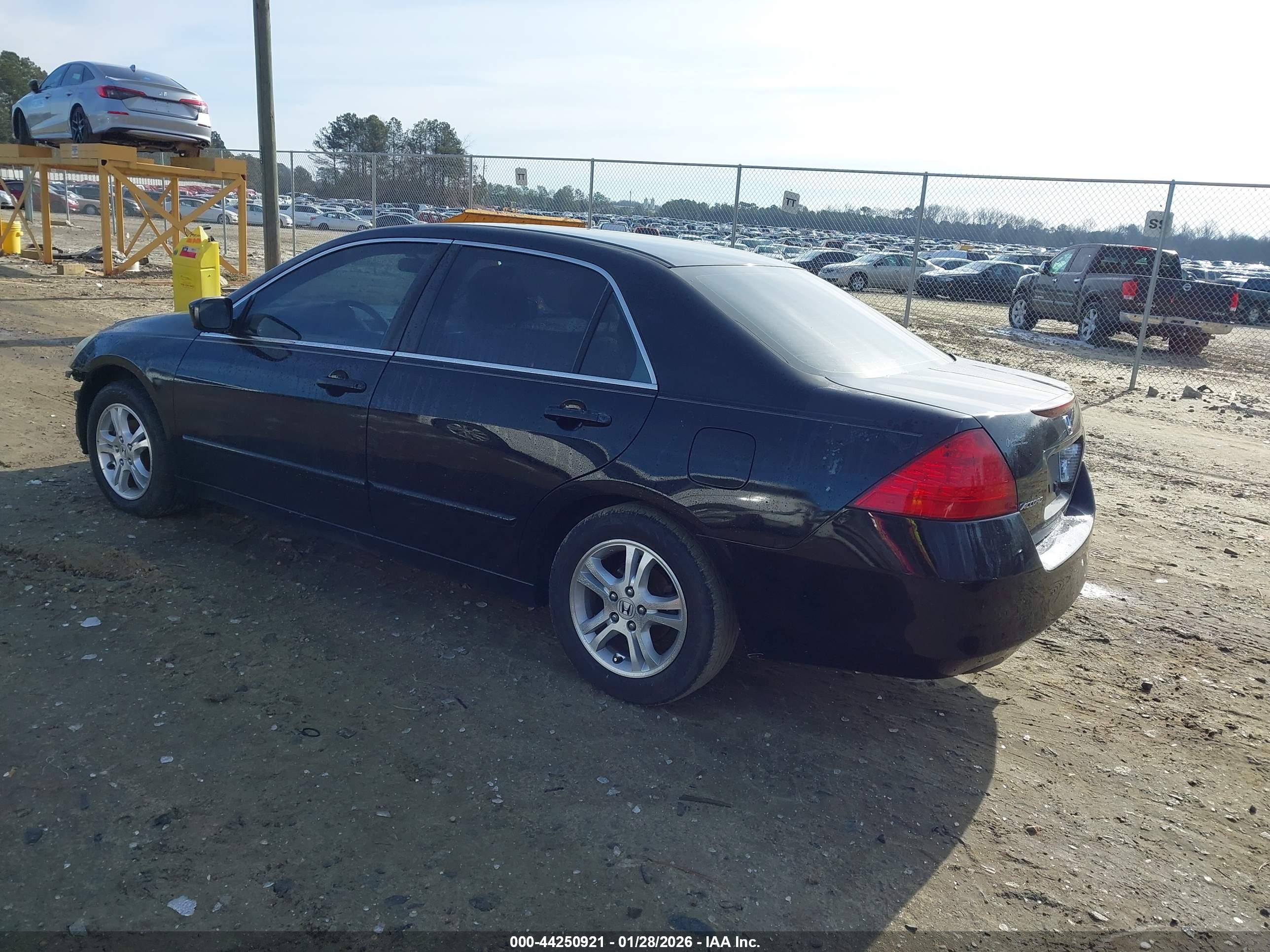 HONDA ACCORD image 3