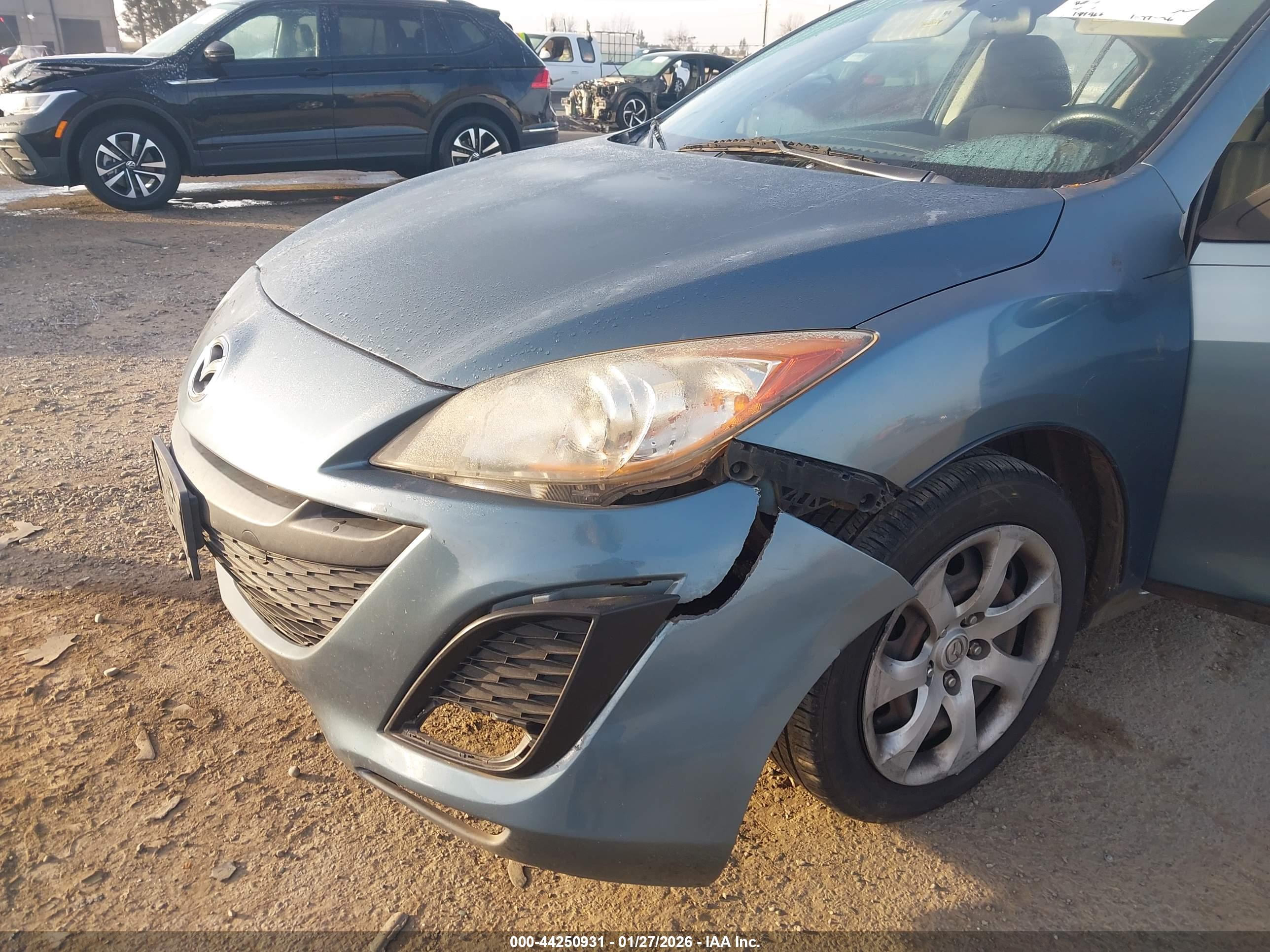 MAZDA MAZDA3 image 6