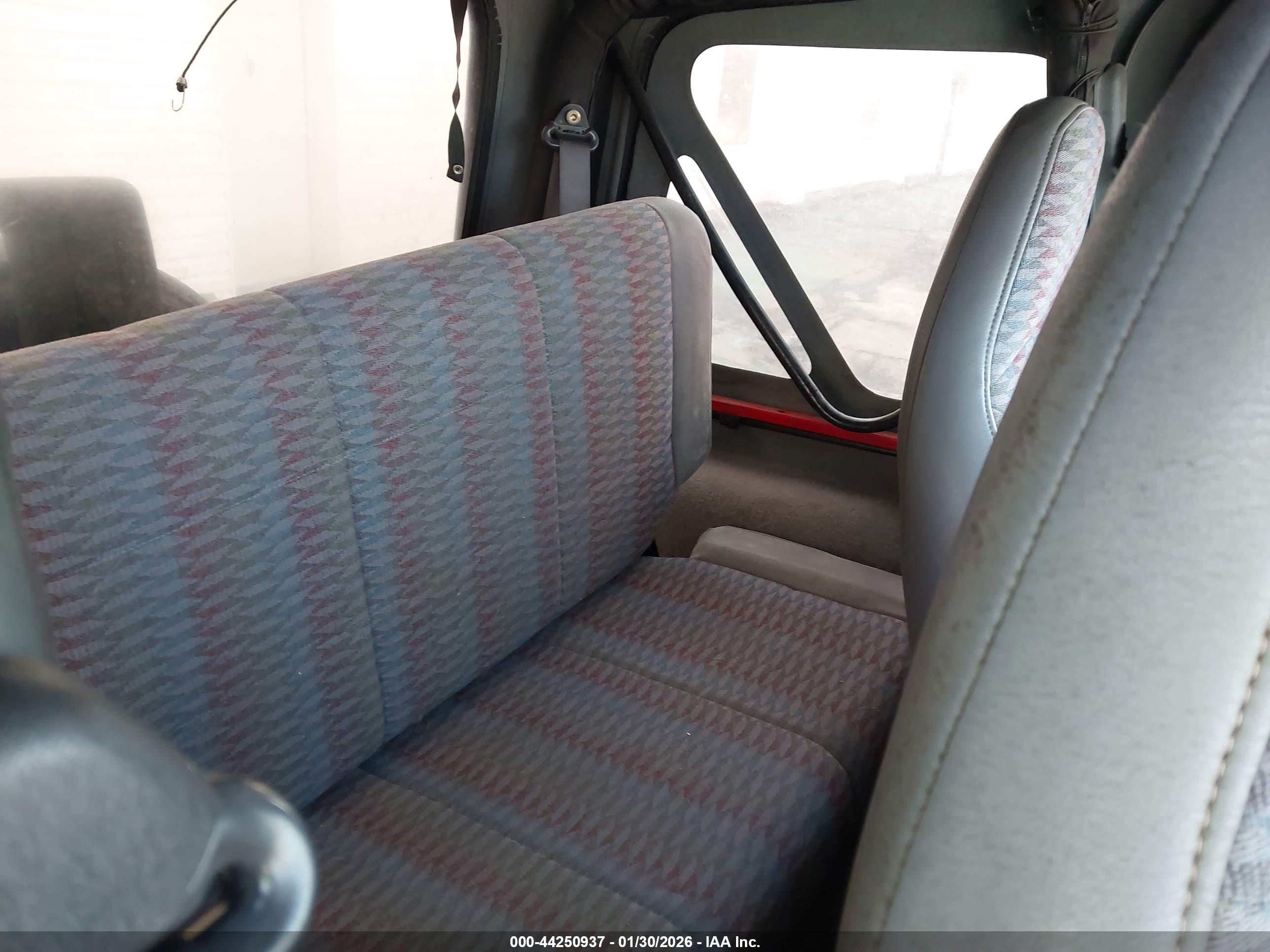 JEEP WRANGLER image 8
