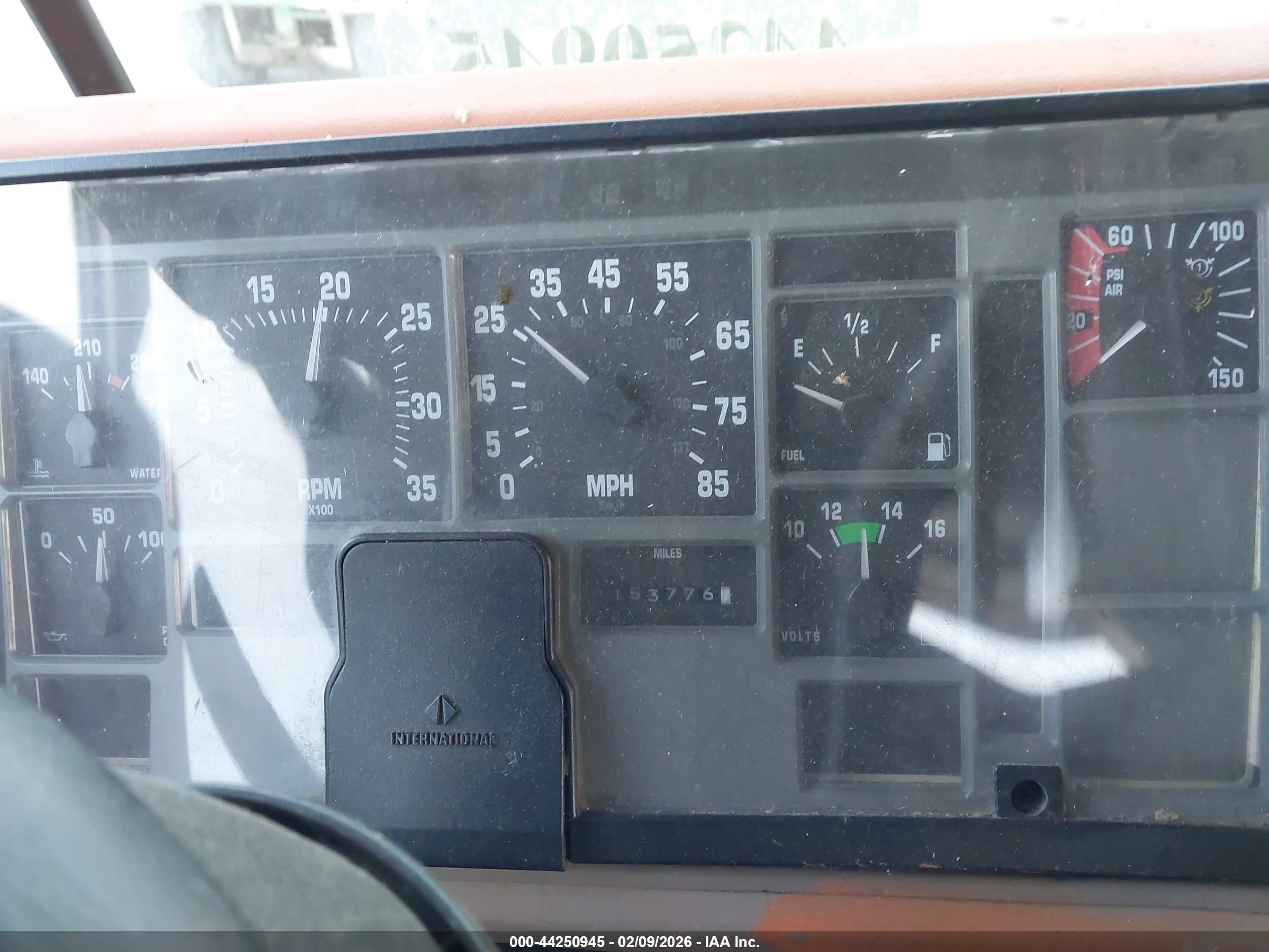 INTERNATIONAL 3000 image 7