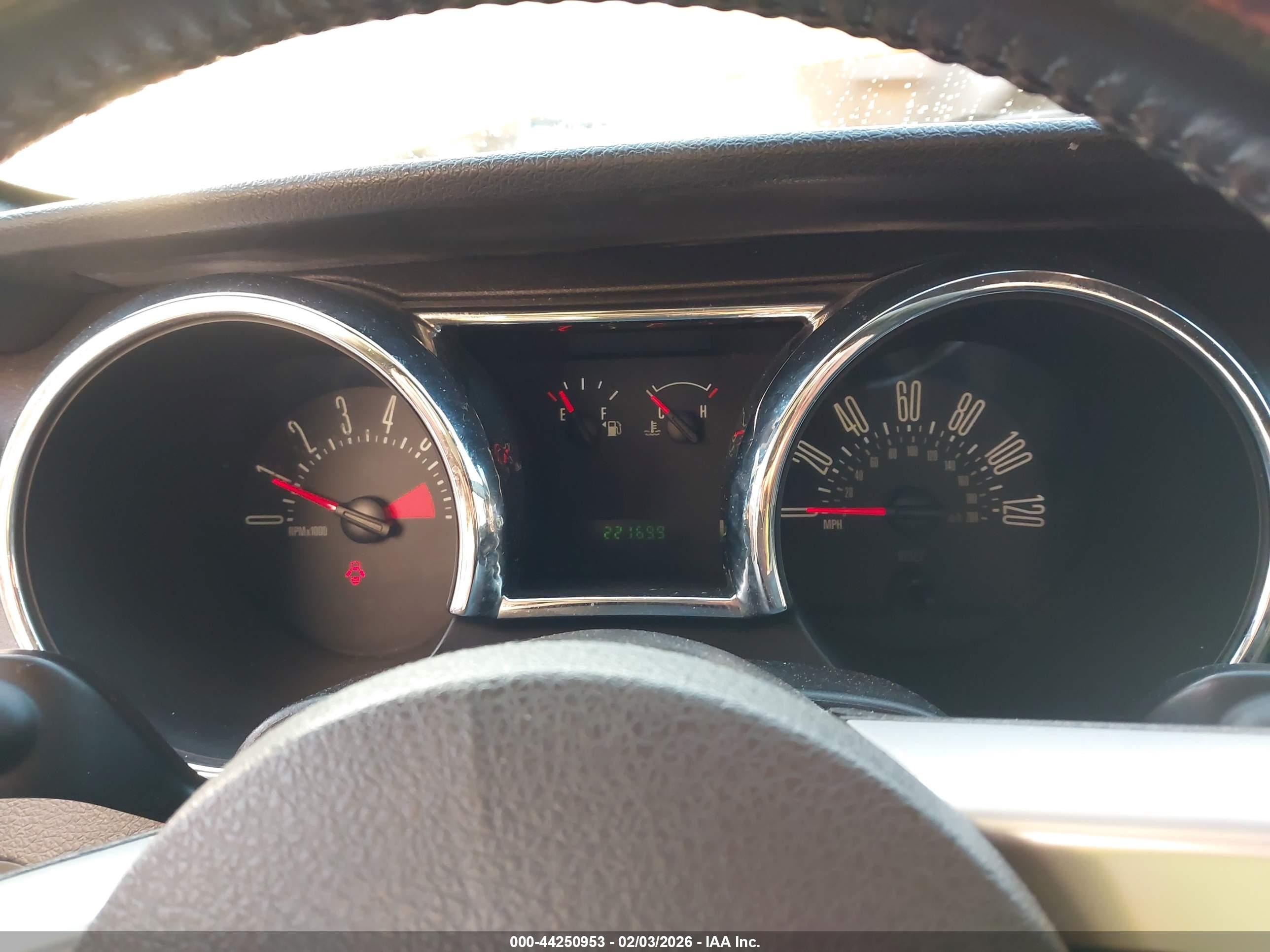 FORD MUSTANG image 7