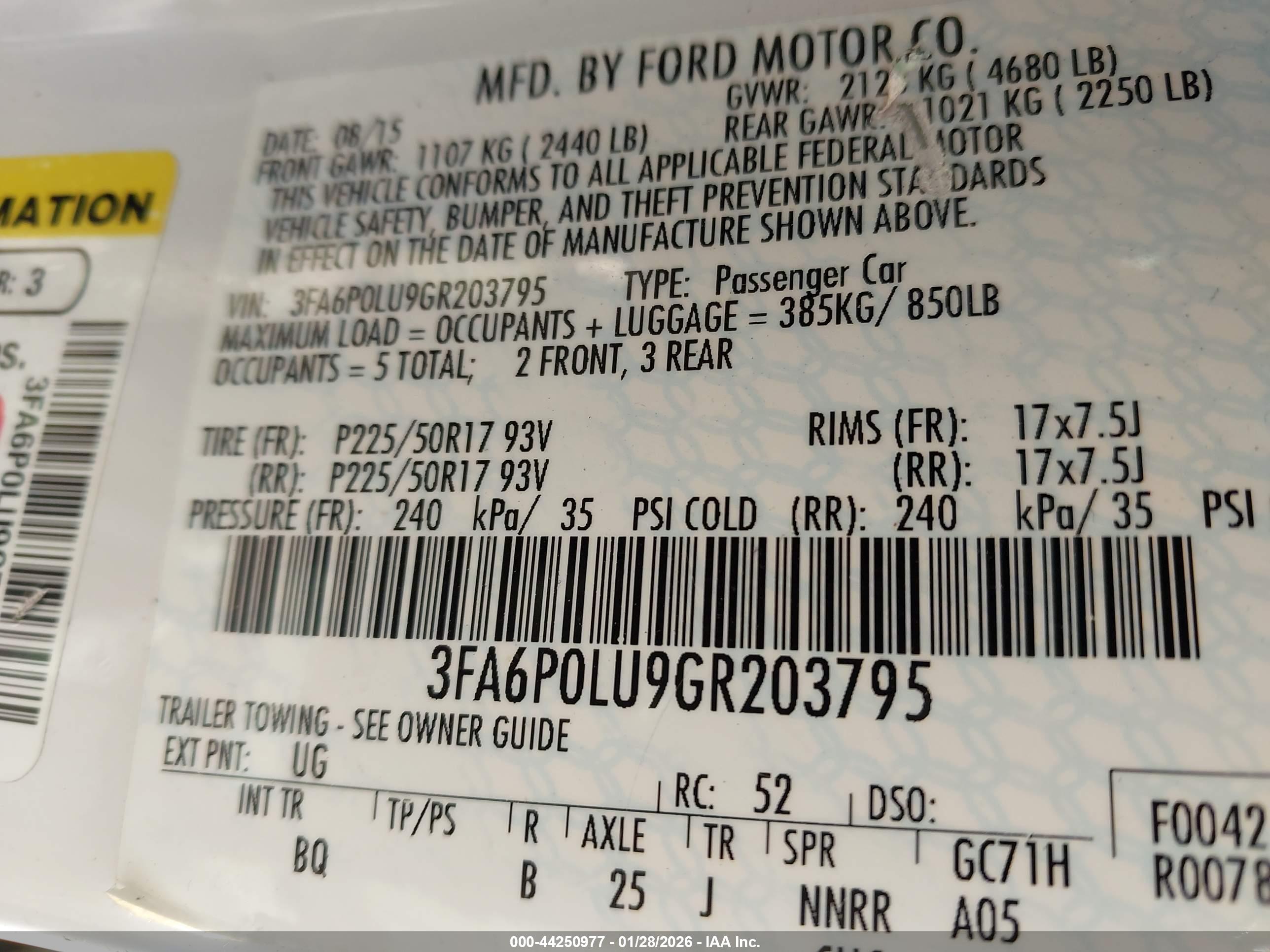 FORD FUSION image 9