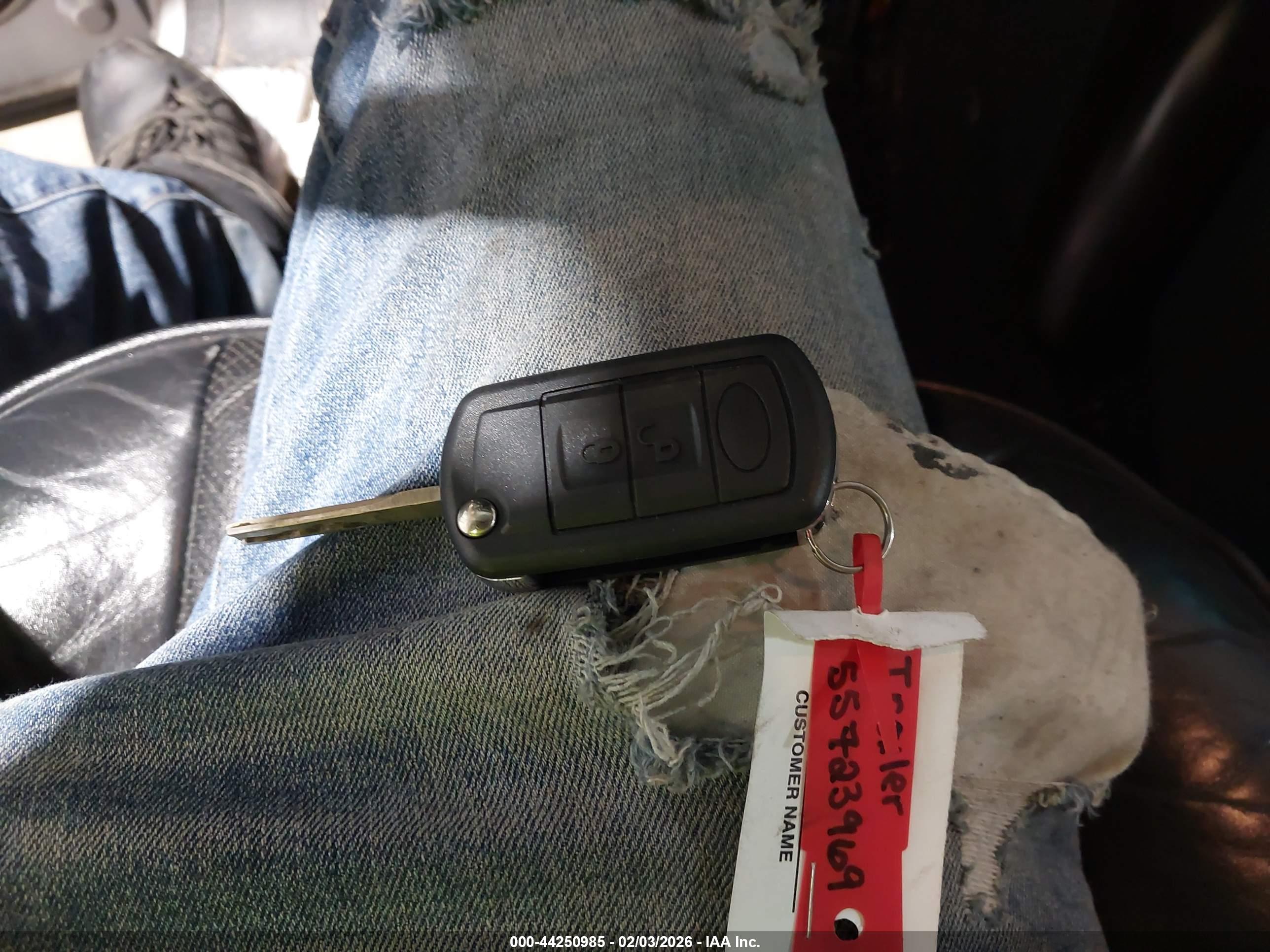 LAND ROVER image 11