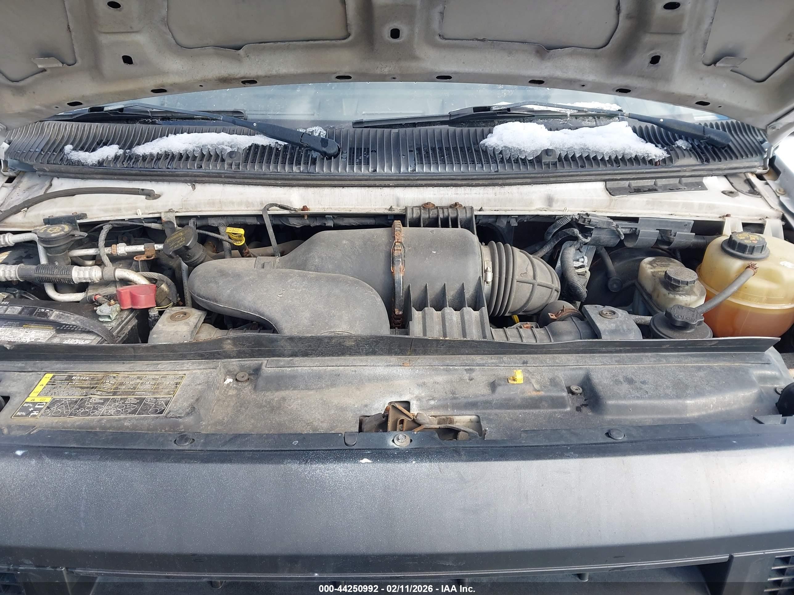 FORD E-250 image 10