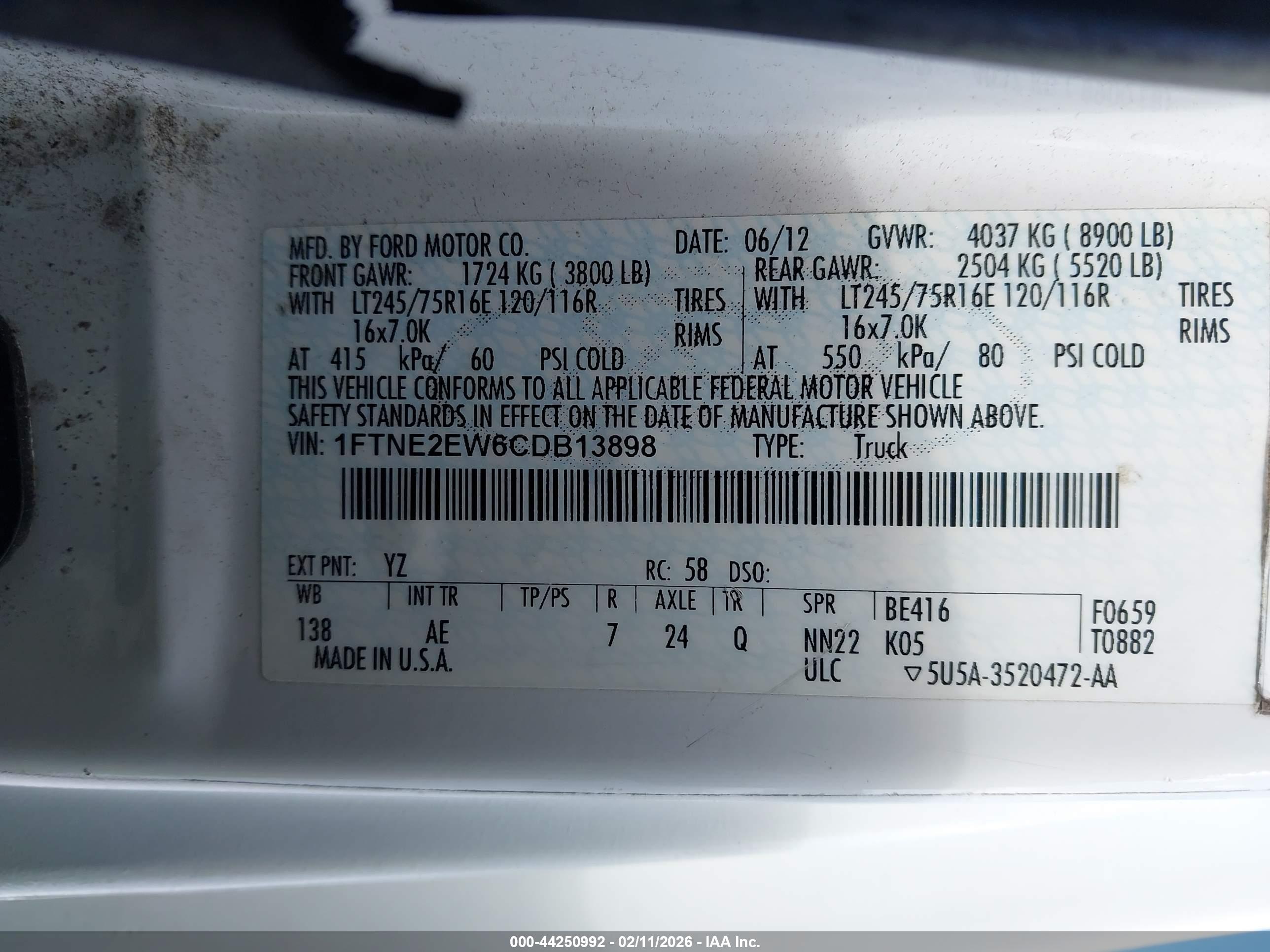FORD E-250 image 9