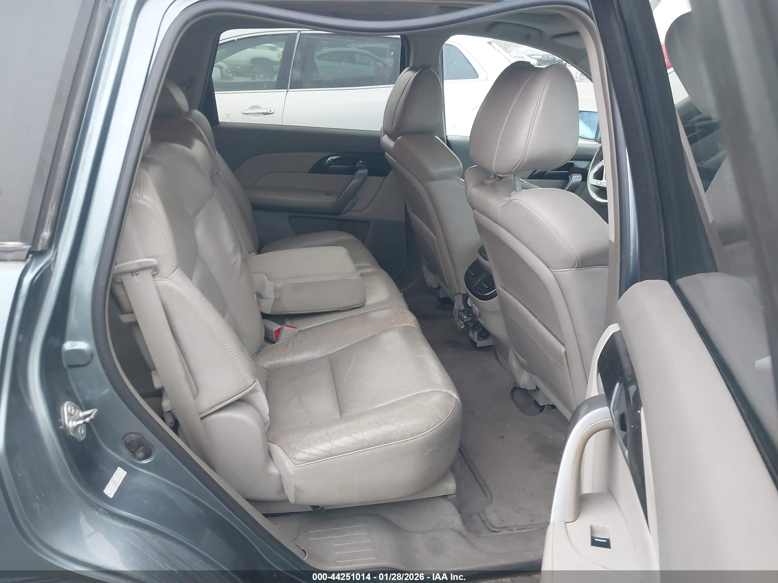 ACURA MDX image 8